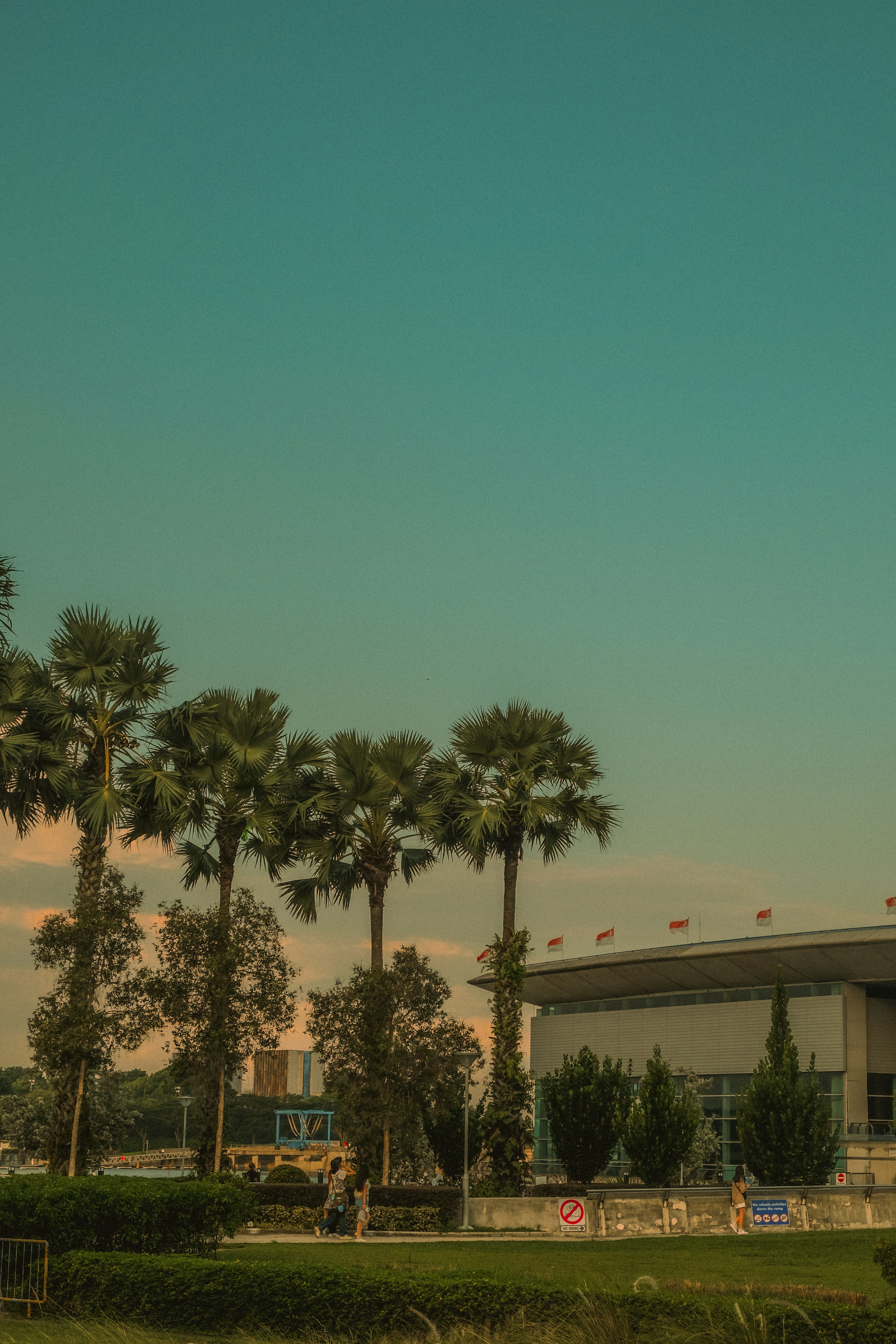 Photo by fruitfullmedia