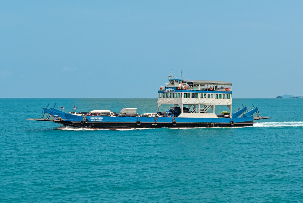 a ferry boat is traveling across the water