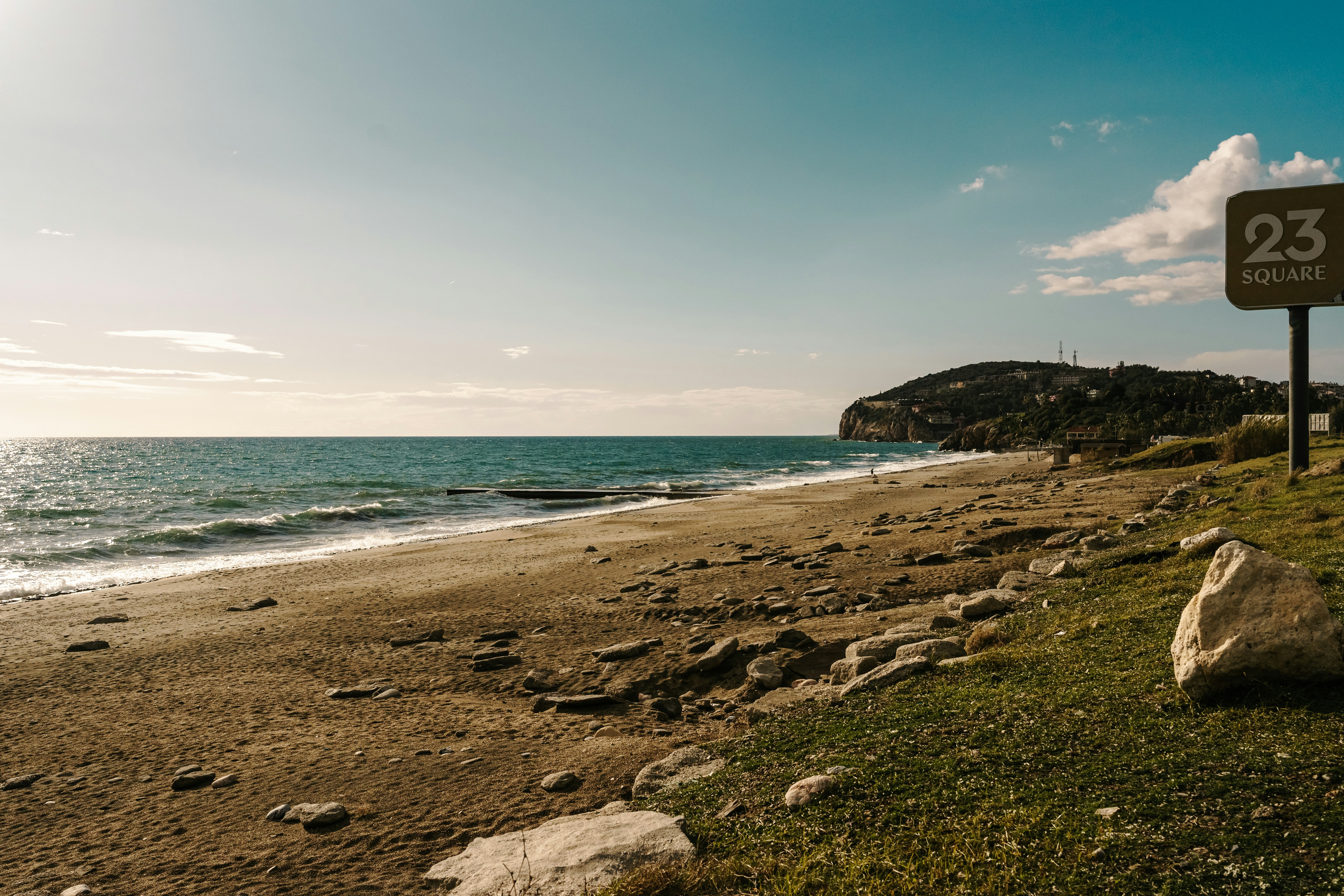 Photo by igorharrier