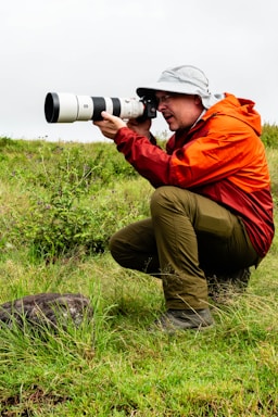 photos by pasha simakov,how to photograph photographer hard at work.