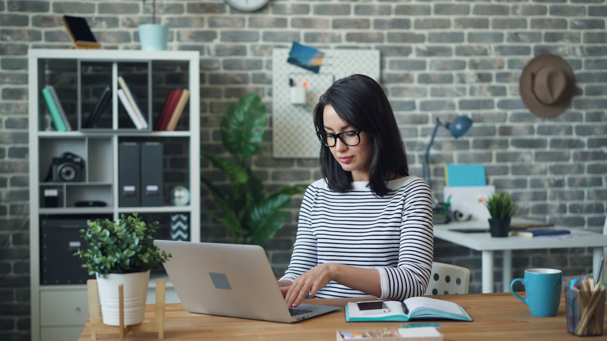5 Best Payment Reminder Tools for Roofers in 2026