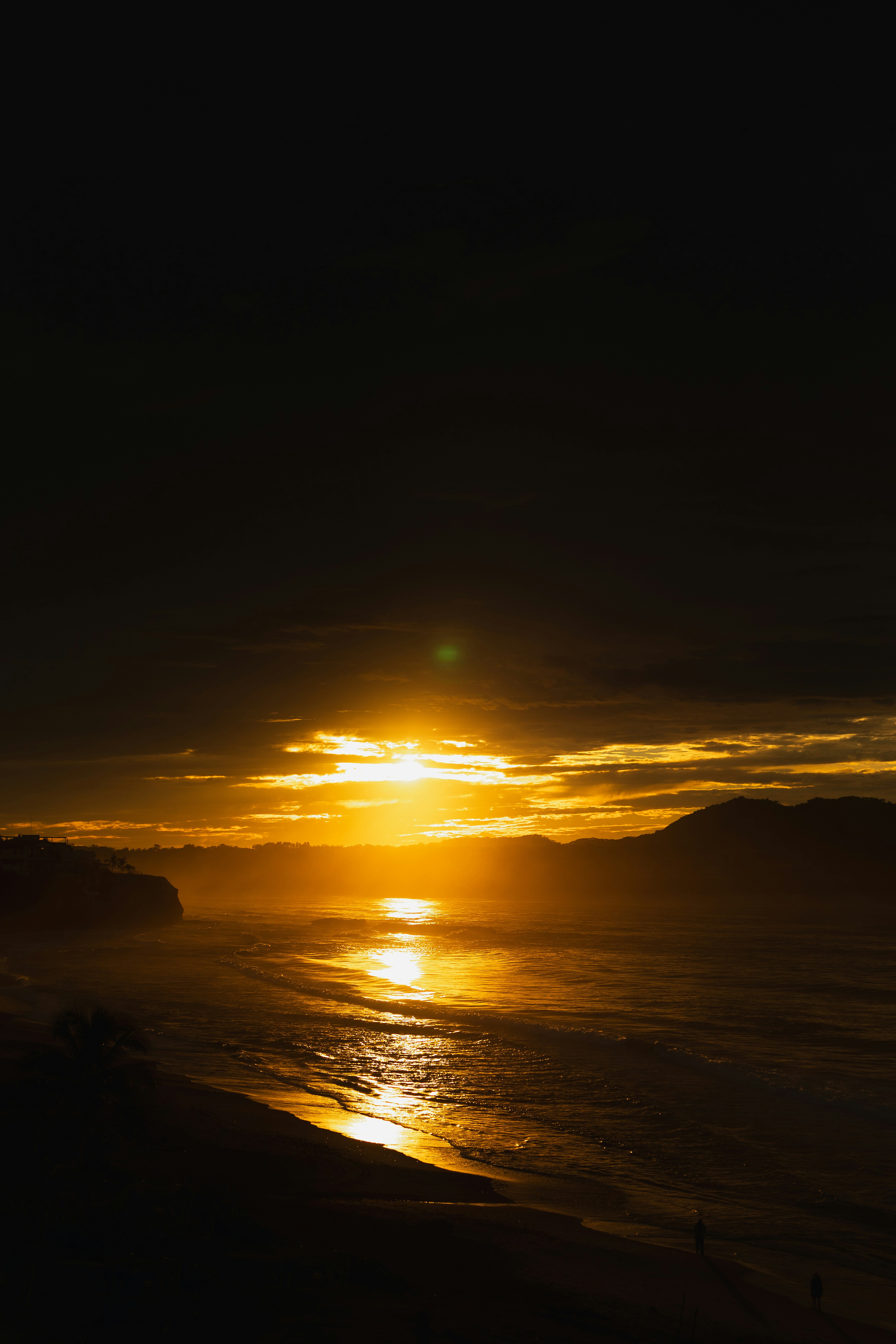 Photo by miguelheezg