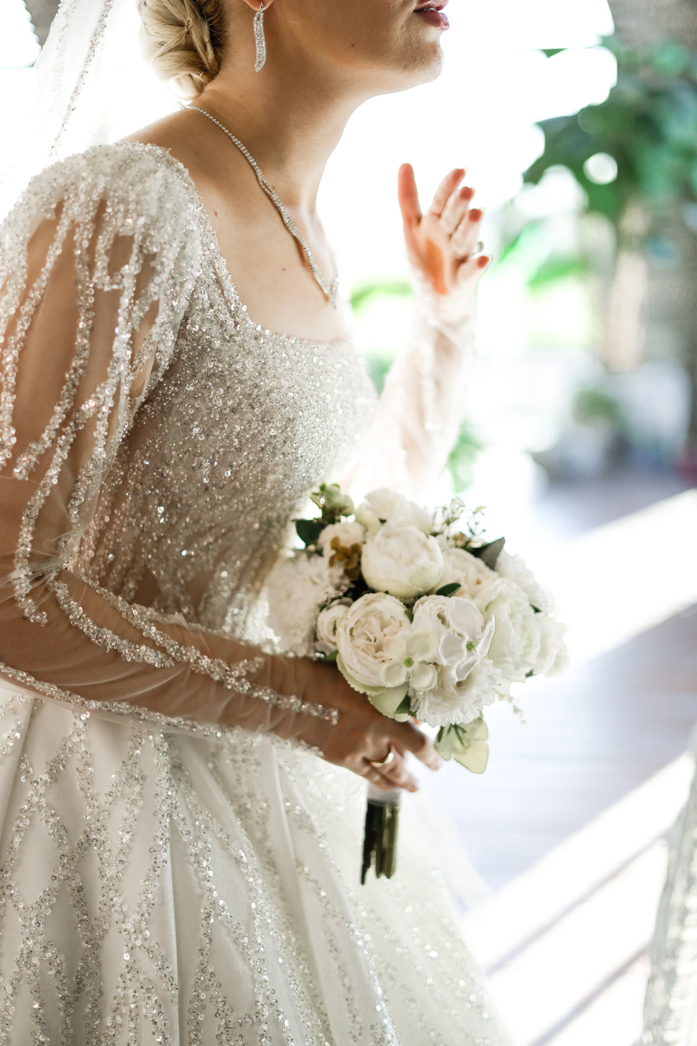 Directional wedding portrait reference