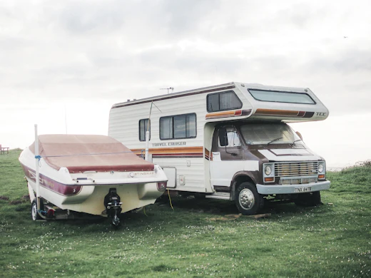 Motorhome towing a boat