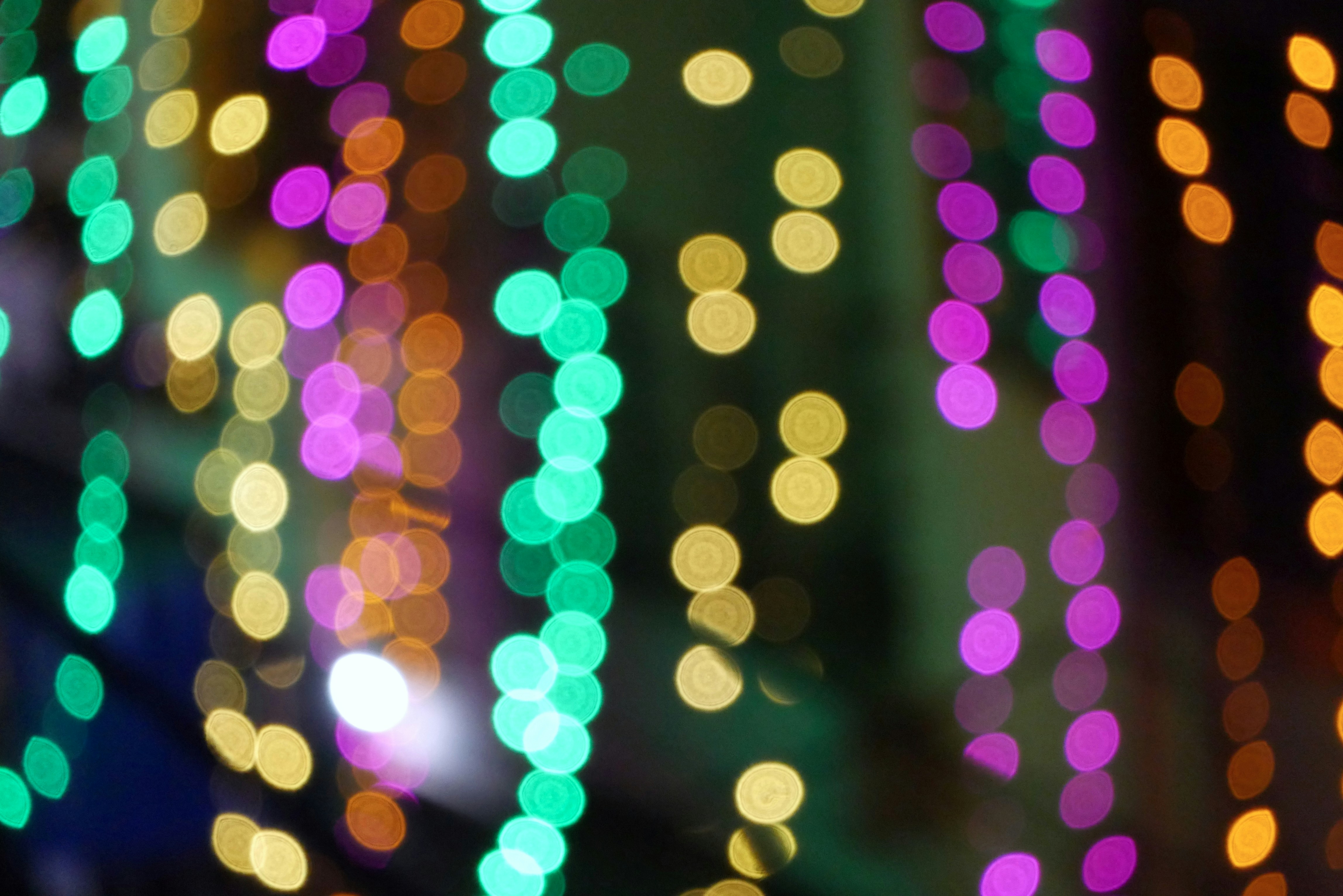 무선충전 LED 스탠드, 충전과 조명을 한 번에 해결!