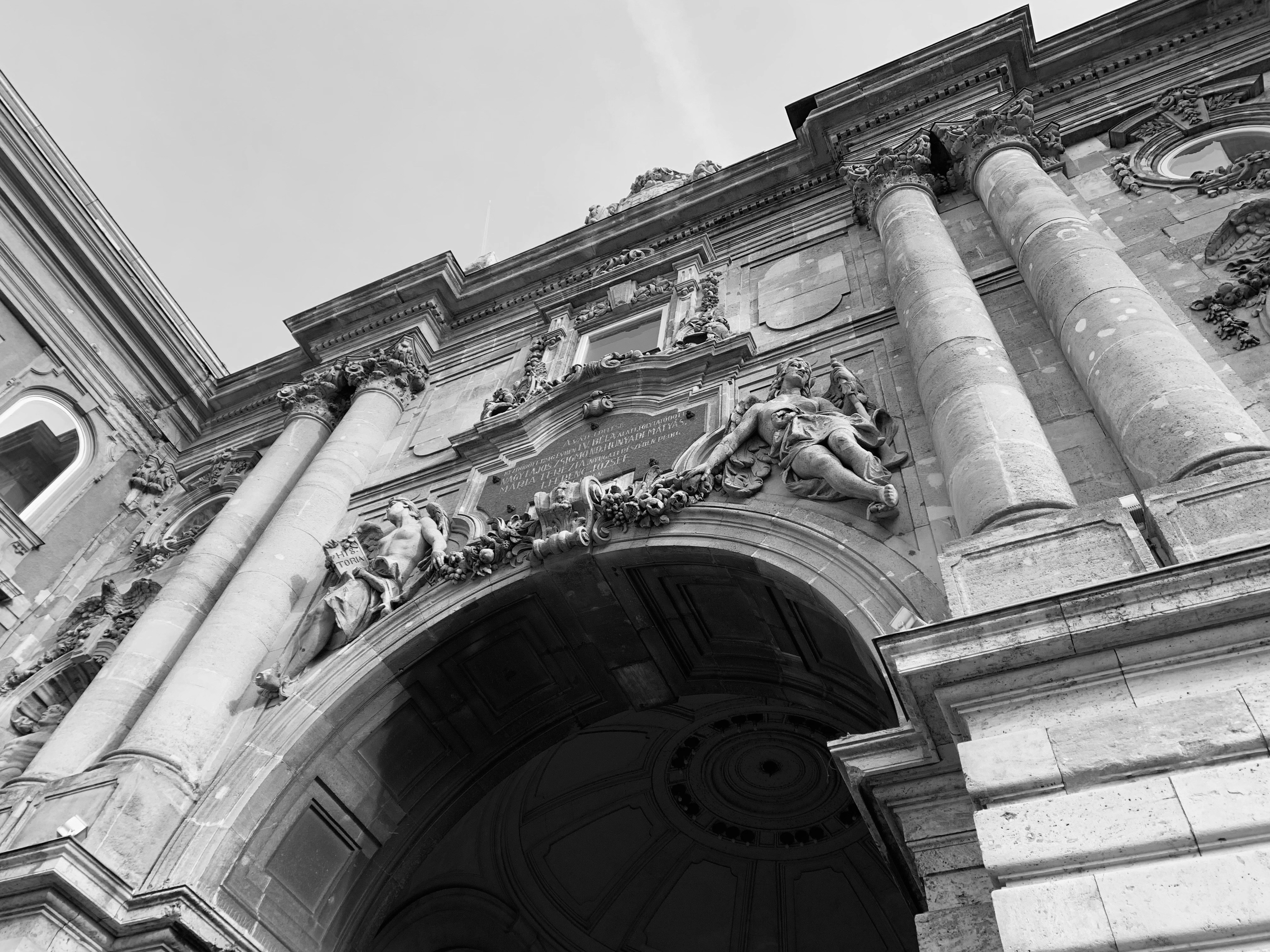 Photo by holdingerbence