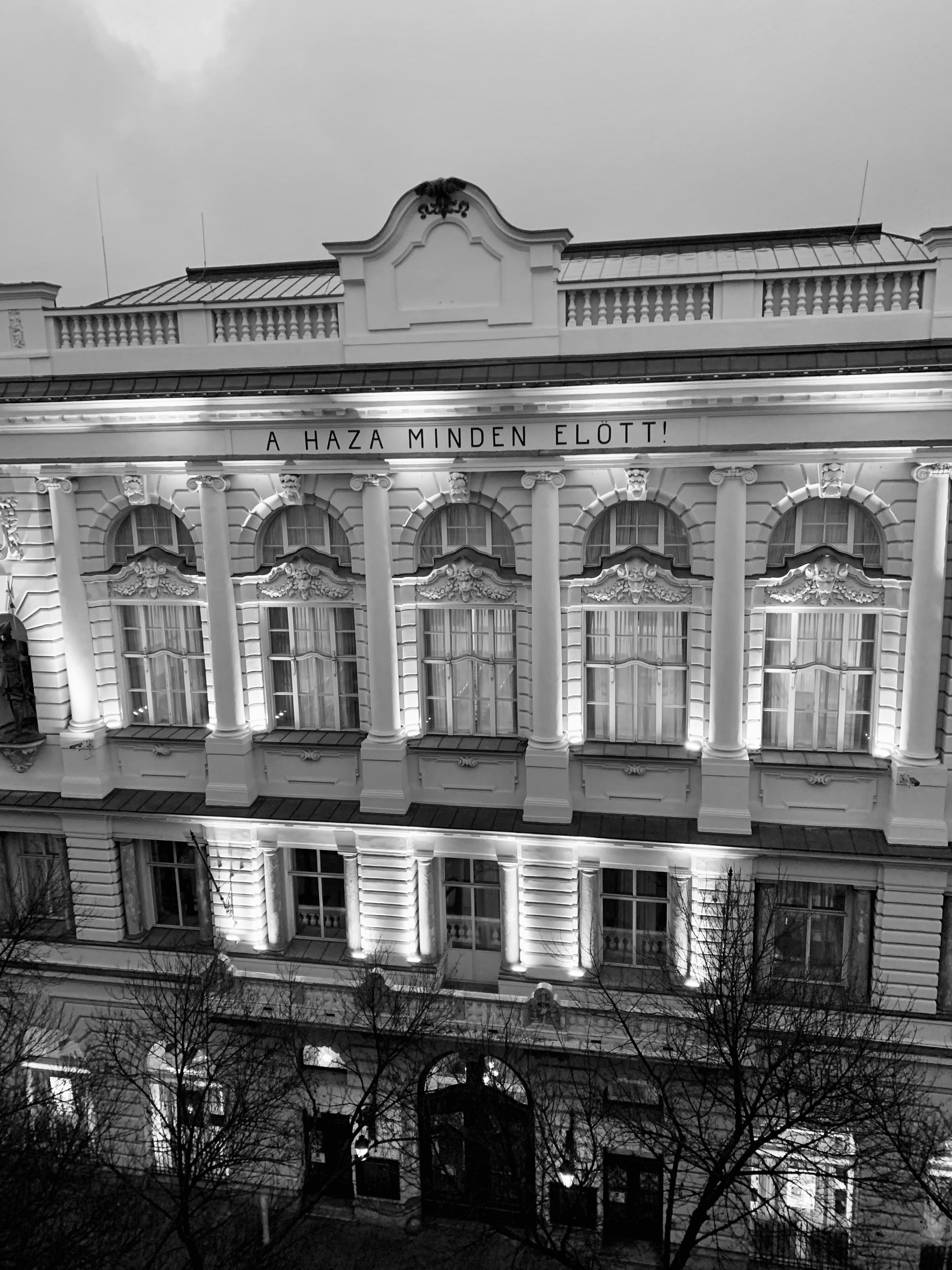 Photo by holdingerbence