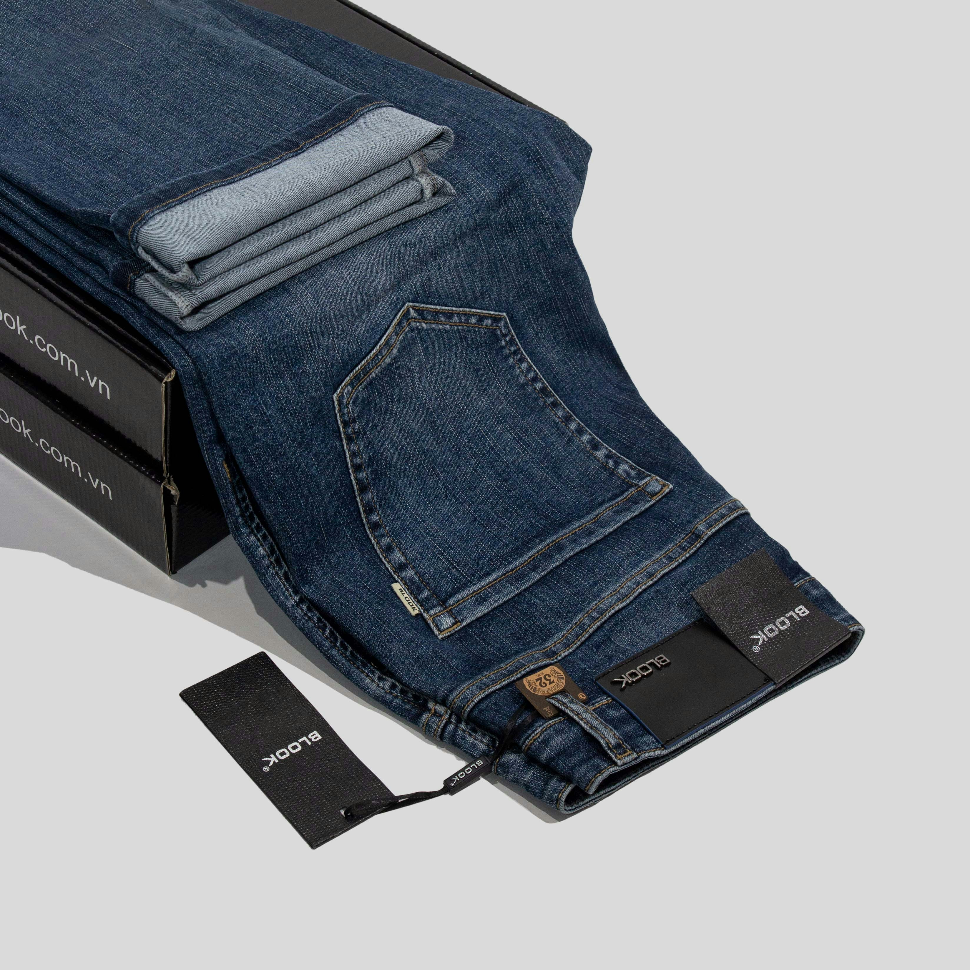 High-Waist Skinny Jeans