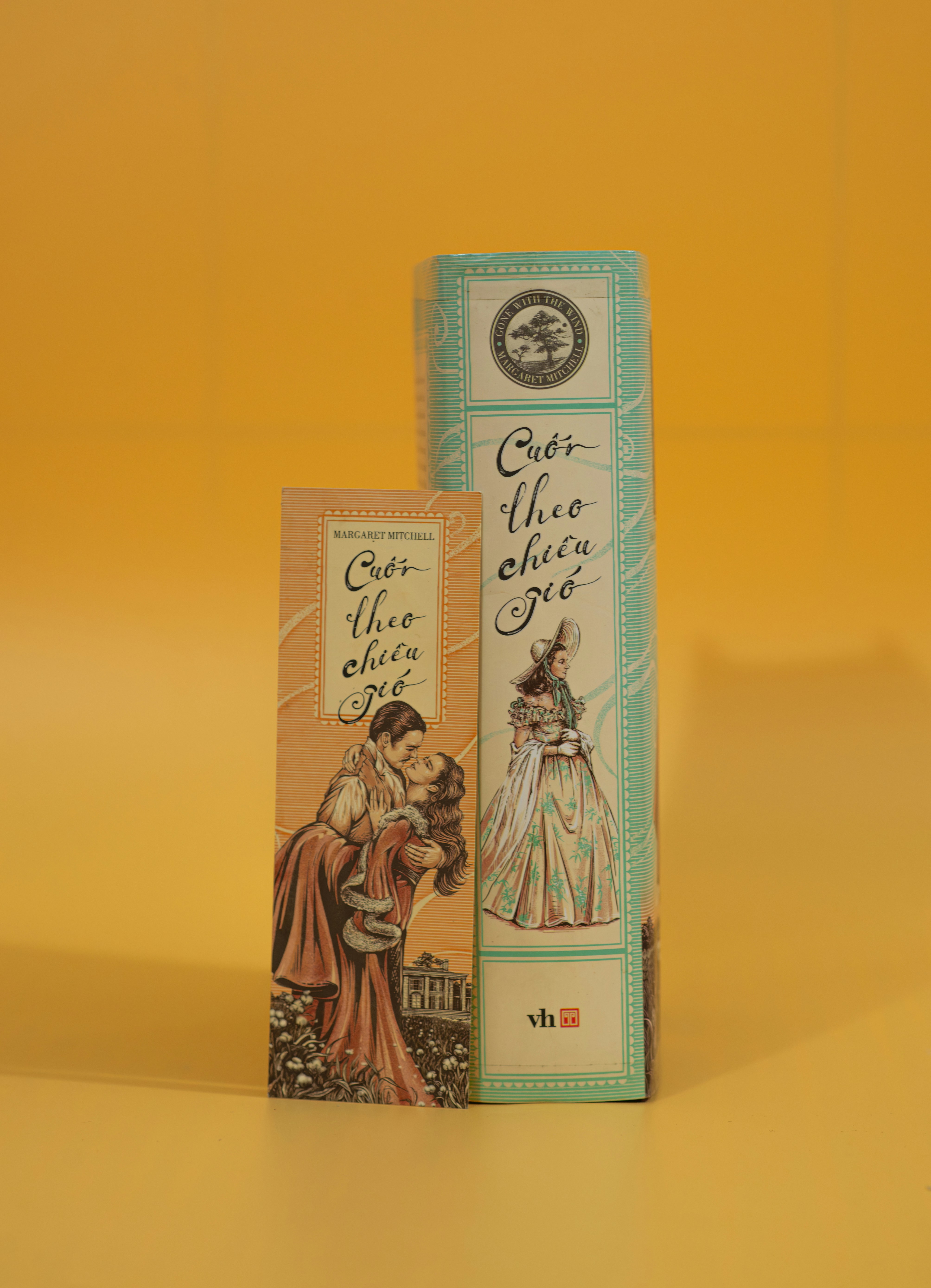 quelques livres posés sur une table