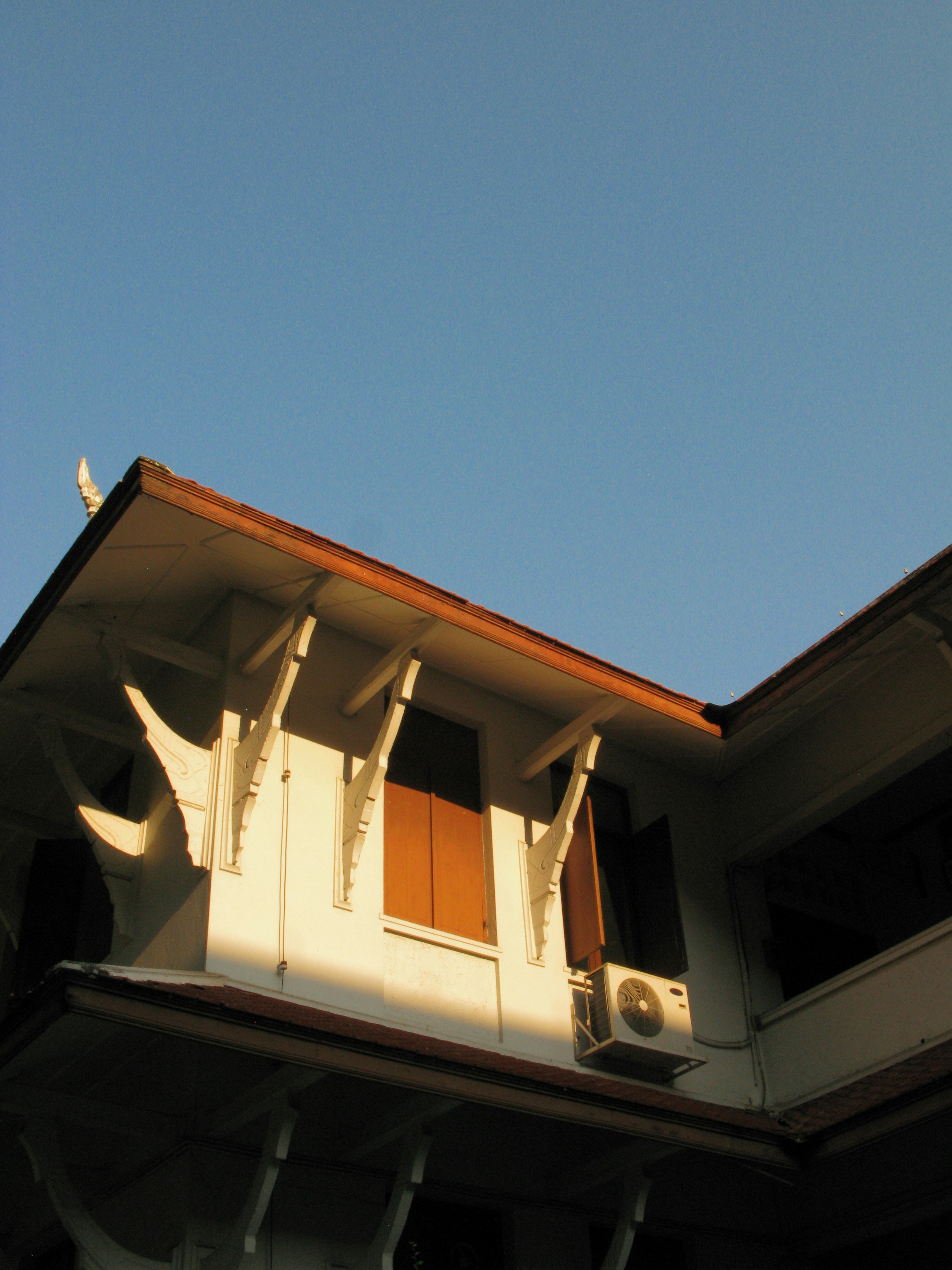 Commercial roofing project in New Mexico mountains