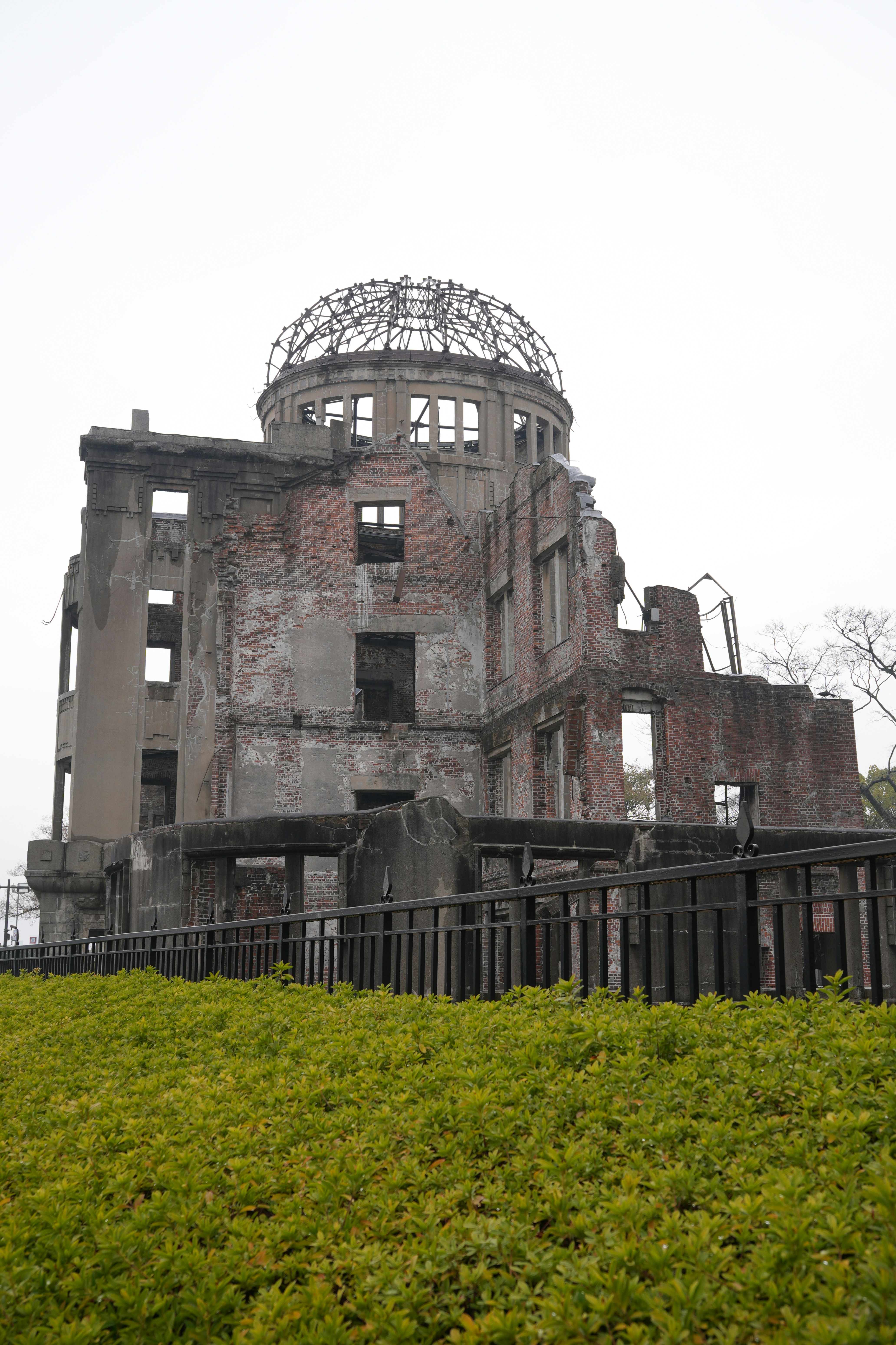 an old building with a dome on top of it