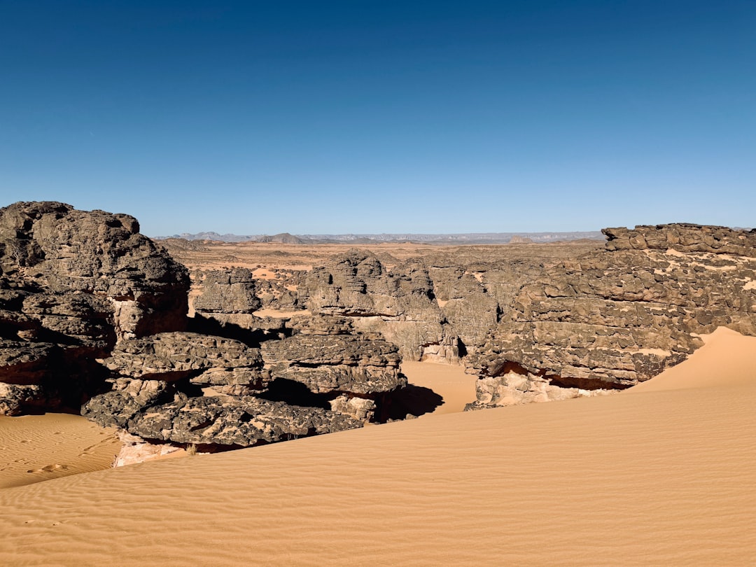Algerian Sahara - Tassili N'Ajjer (National Park) 1200m - timeless photo by rouichi / switzerland