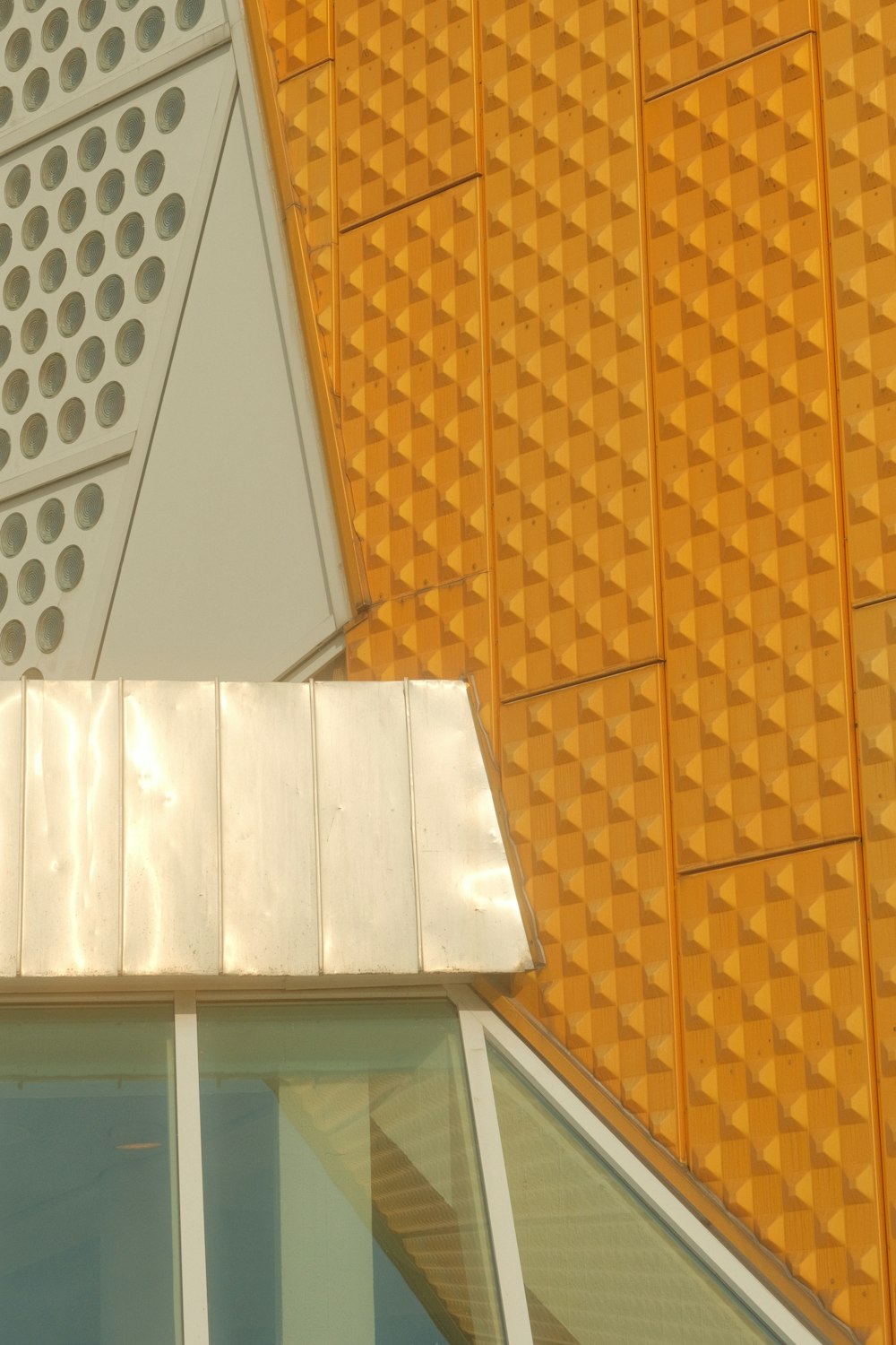 a close up of the corner of a building