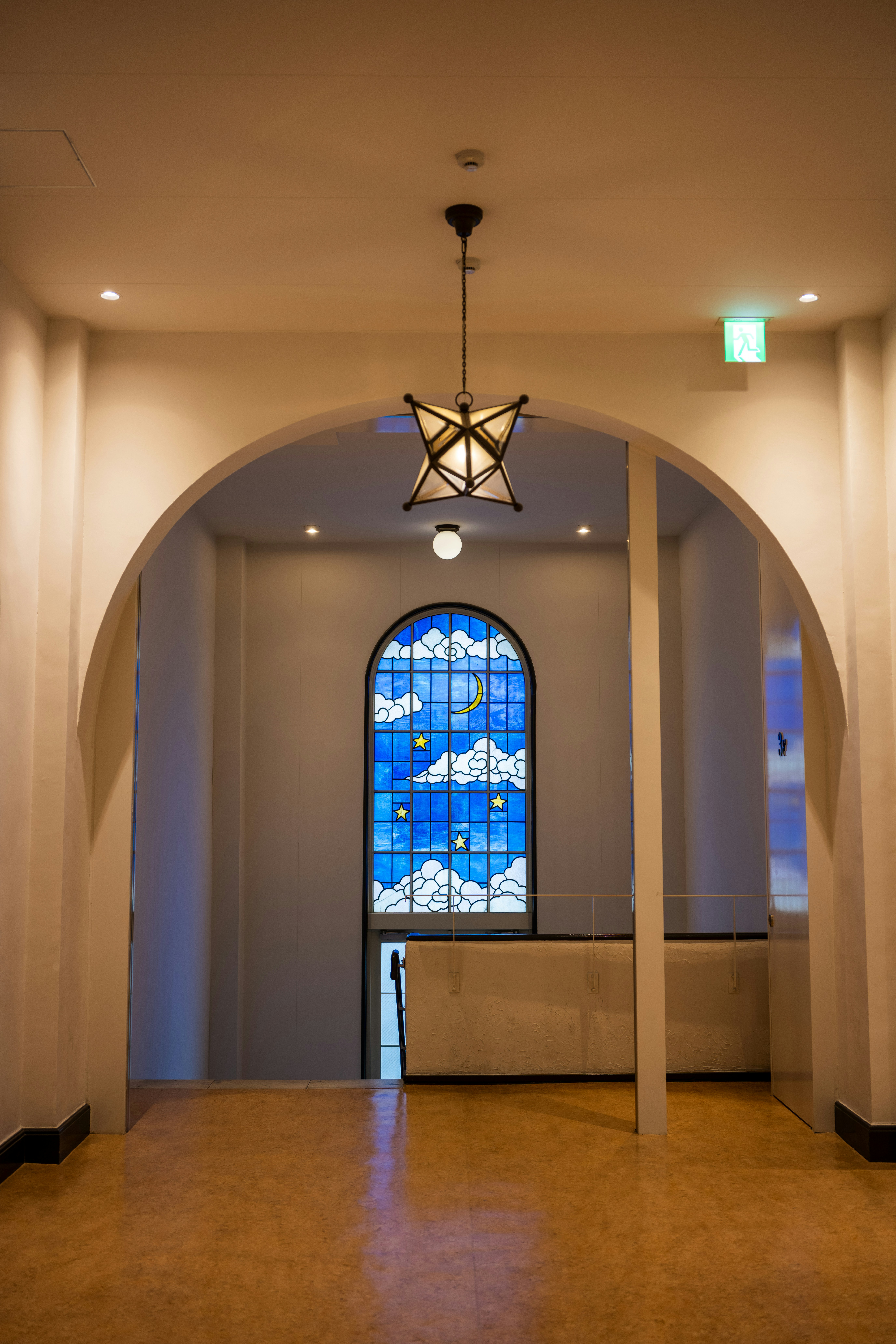 photo-1714360451861-6f532730fa9c?ixid=M3wxMjA3fDB8MXxzZWFyY2h8NHx8aW50ZXJpZXVyJTIwb250d2VycHxlbnwwfHx8fDE3NTg0NTYzMDJ8MA\u0026ixlib=rb-4.1.0