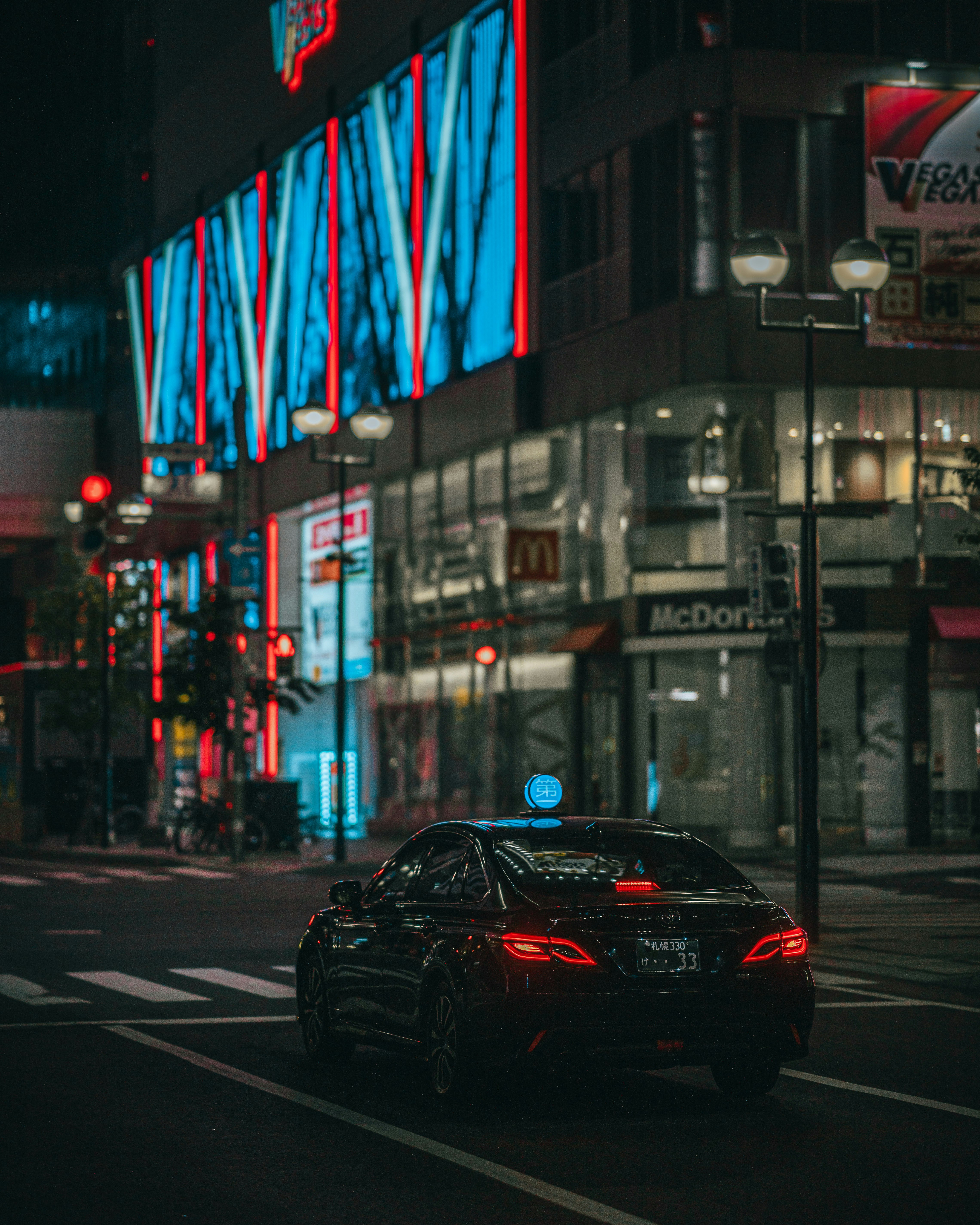 Photo by alxndr_london