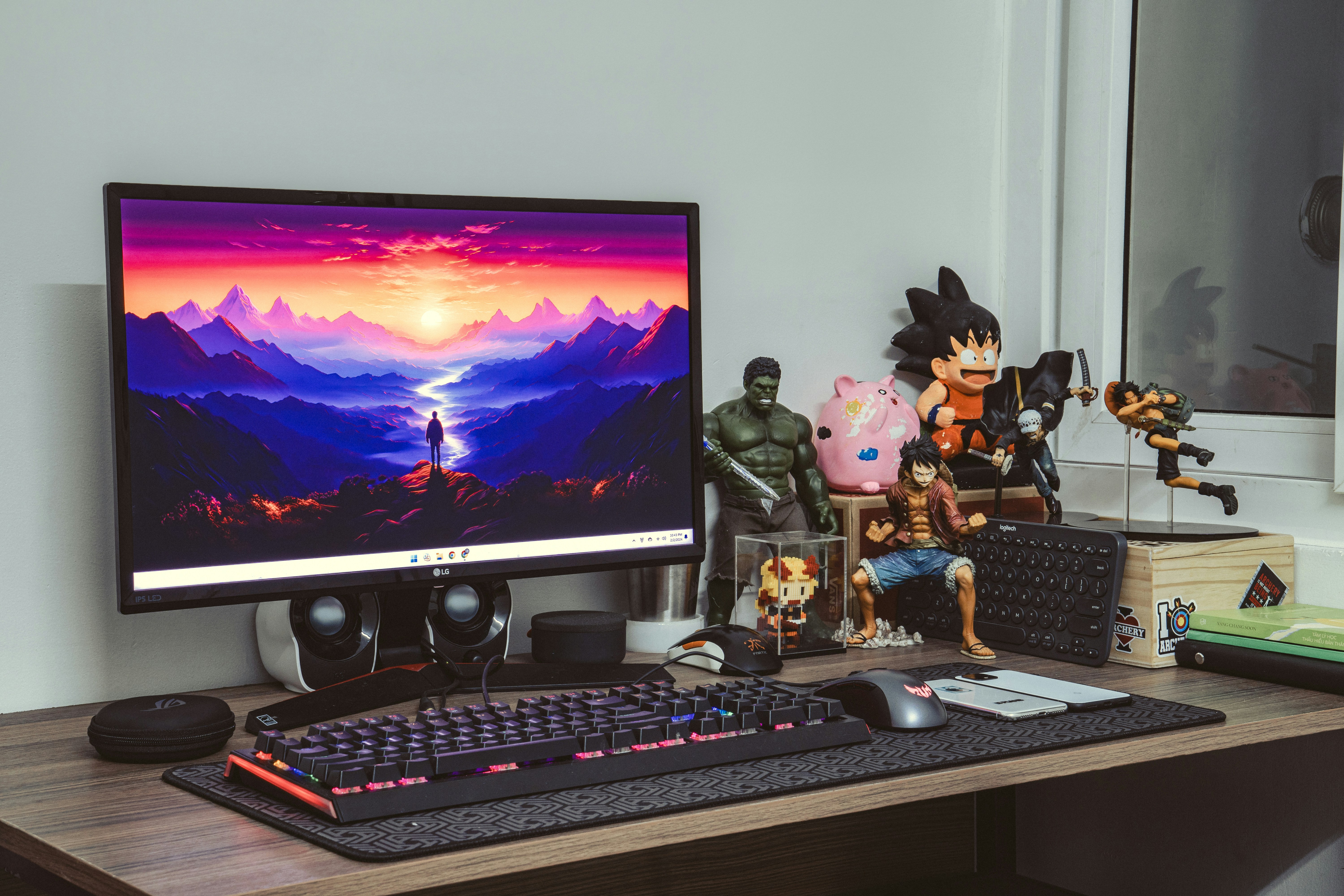 A desktop setup with USB hub and PC peripherals