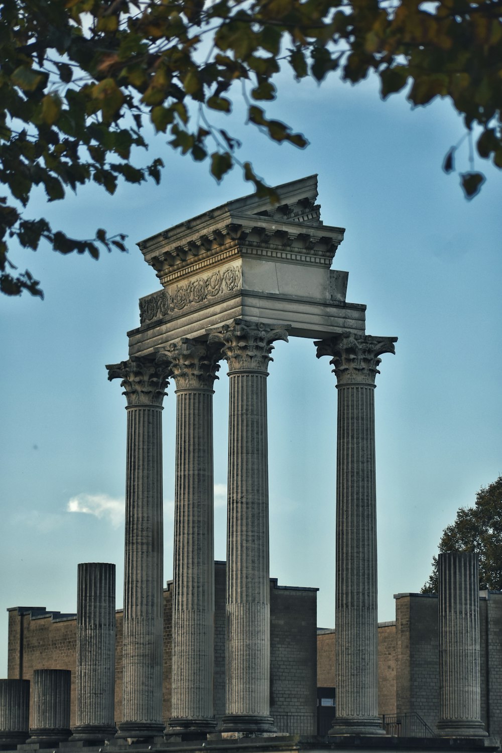 a very tall building with some very tall pillars