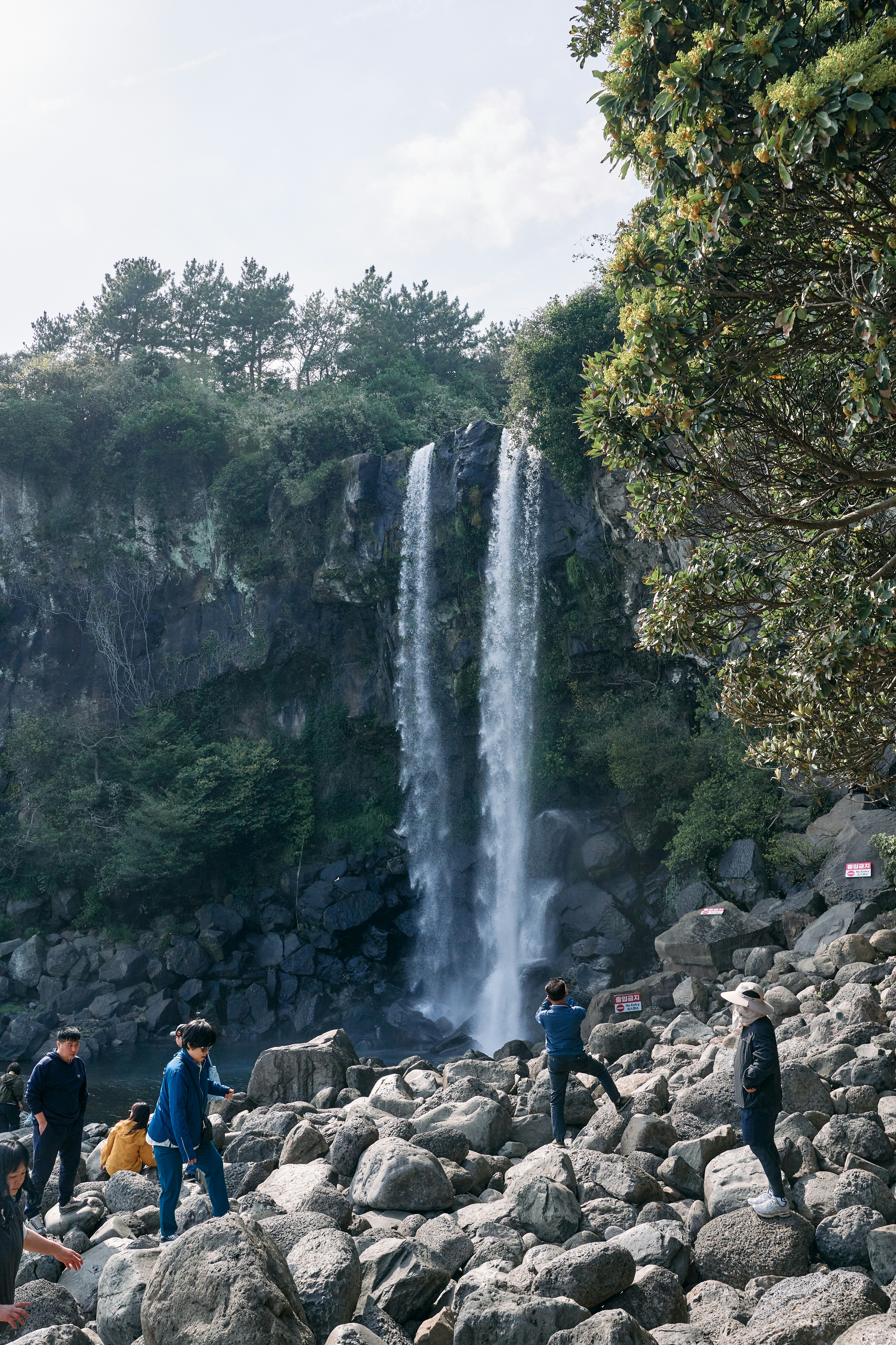 Cheonjiyeon Waterfall