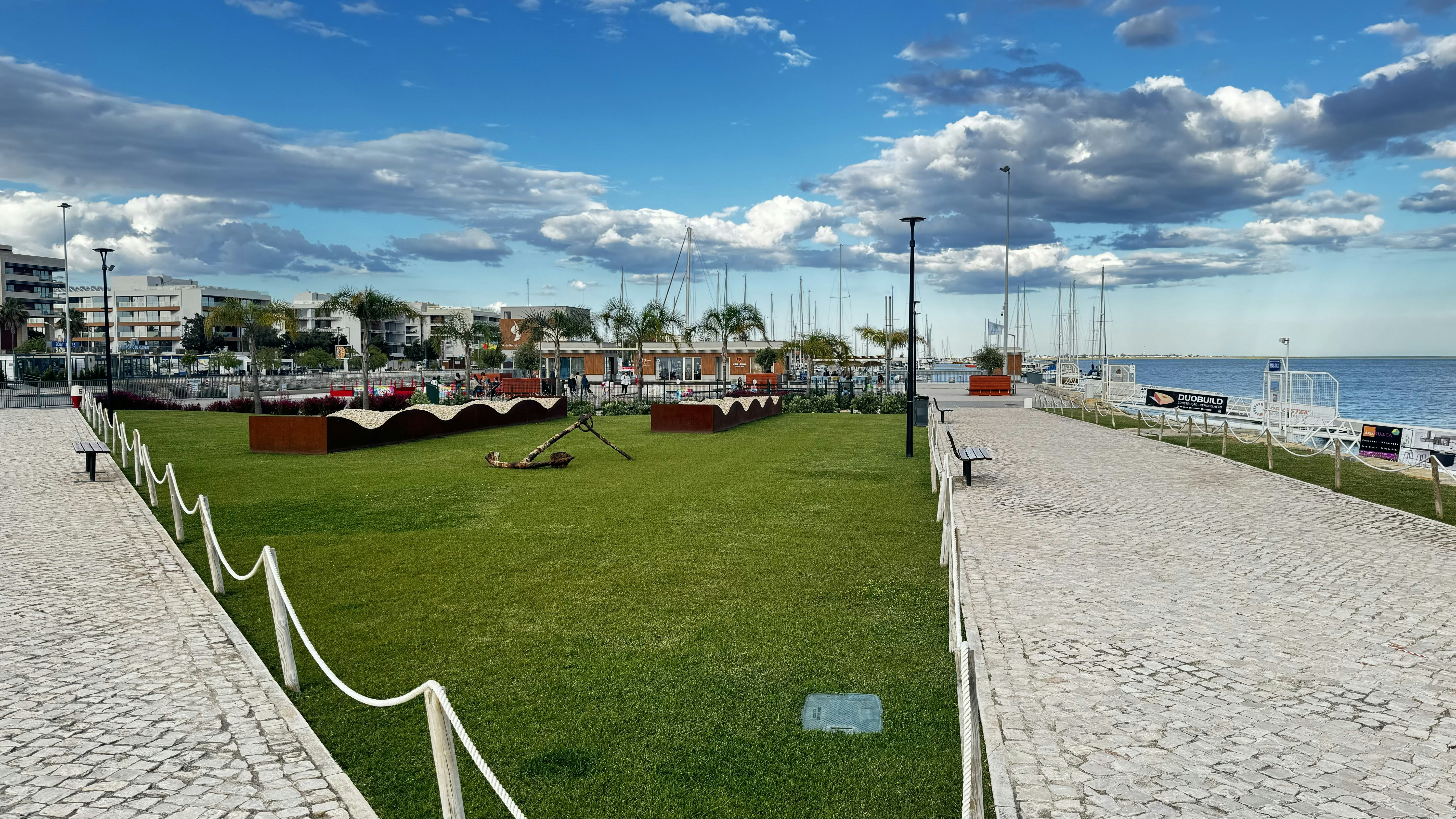 Quarteira Beach Hotel