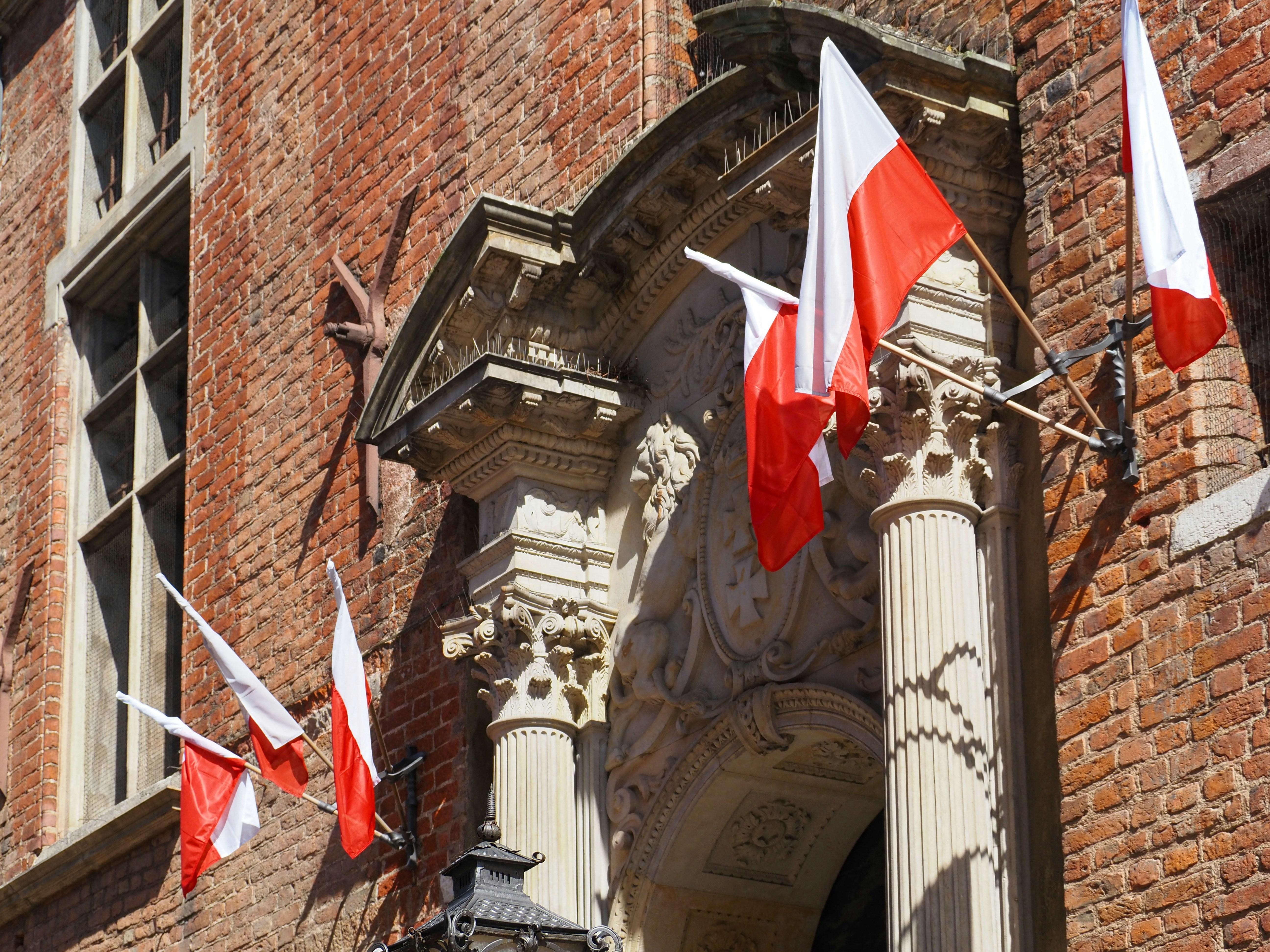 Poland Expands Civil Defense Preparations as Regional Security Concerns Persist