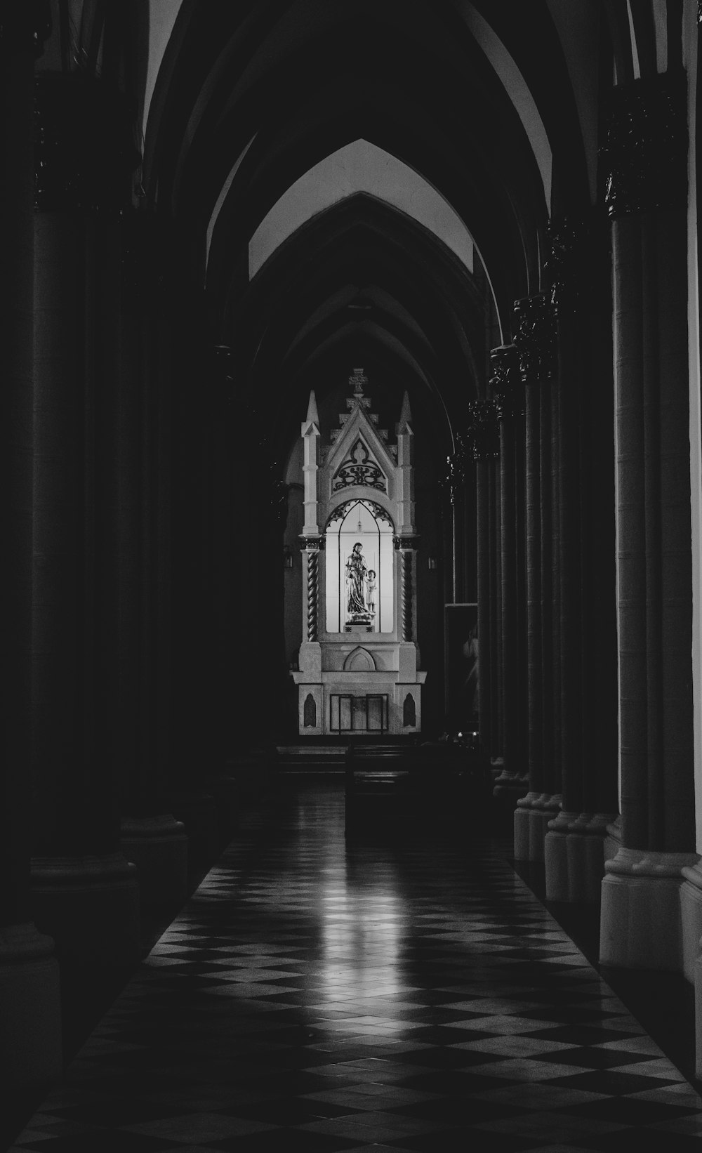 a black and white photo of a cathedral