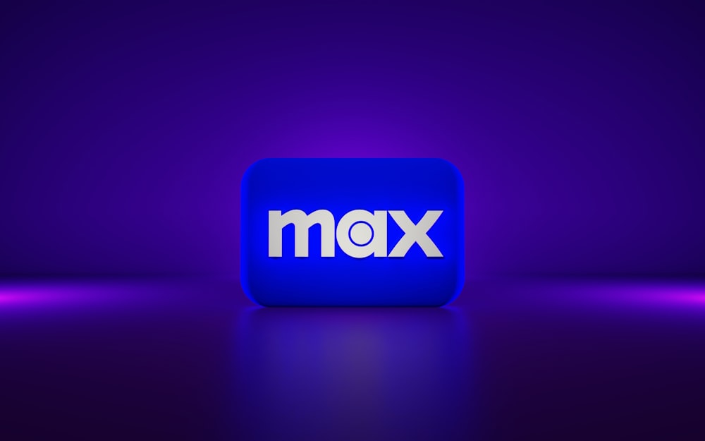 a blue box with the word max on it