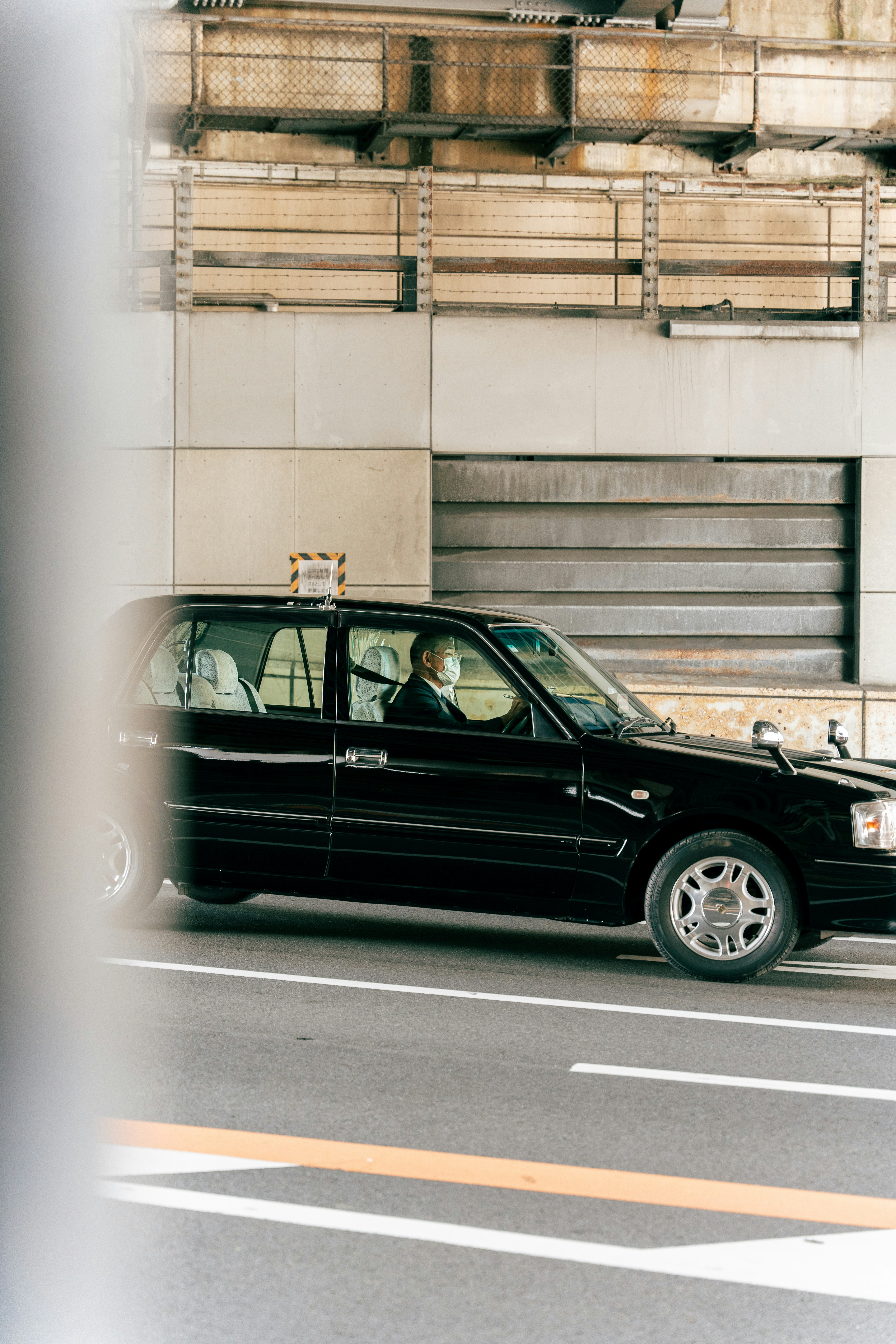 Welcome to Kyoto ! Amazed by these extremely elegant taxis.