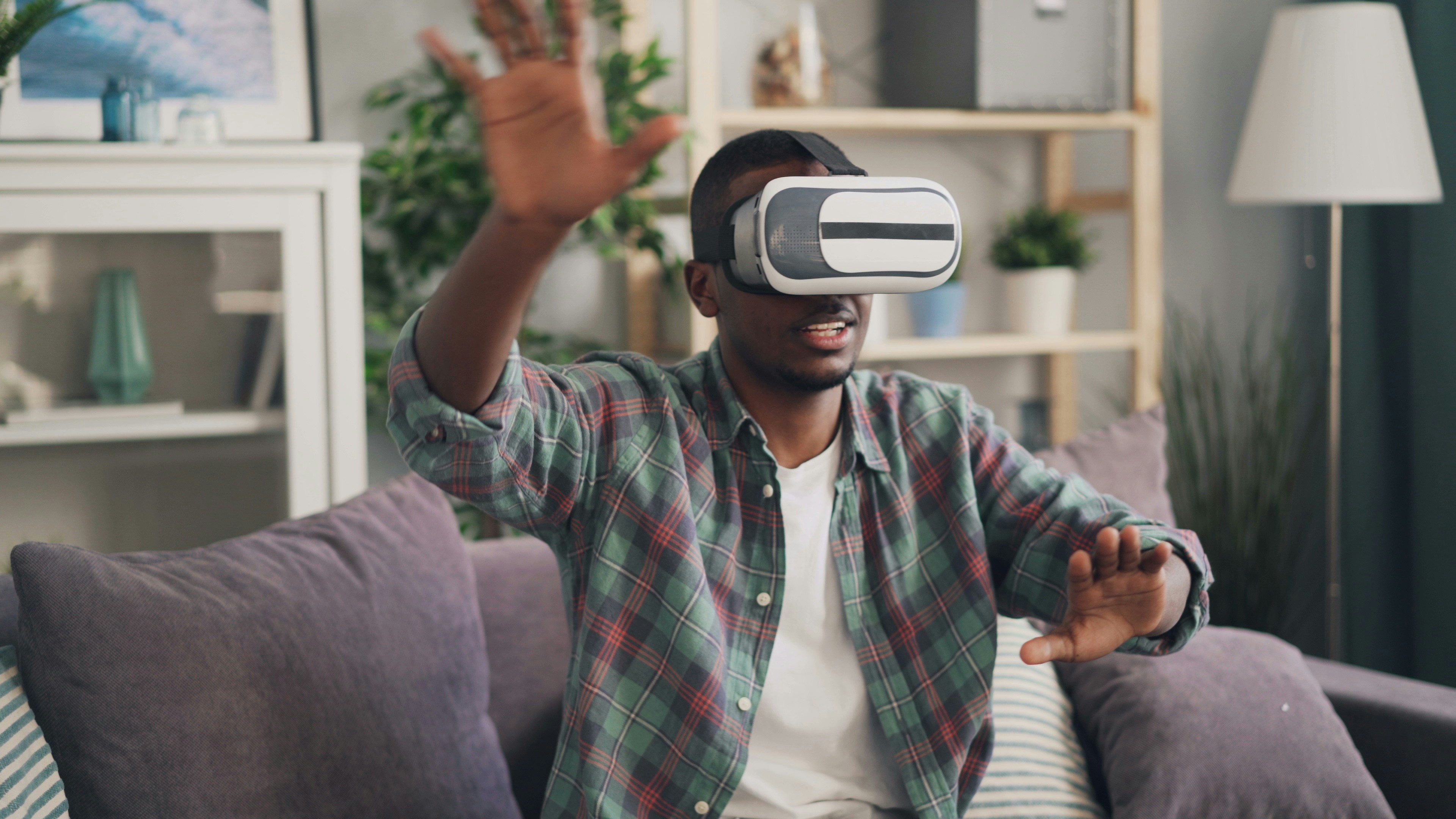 CHART: Meta, Pico, and DPVR controlled over 90% of VR headset shipments in Q2 2024 post image