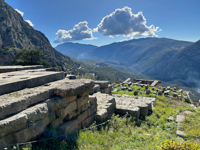 3-Day Budget Delphi Itinerary: Backpacking Guide