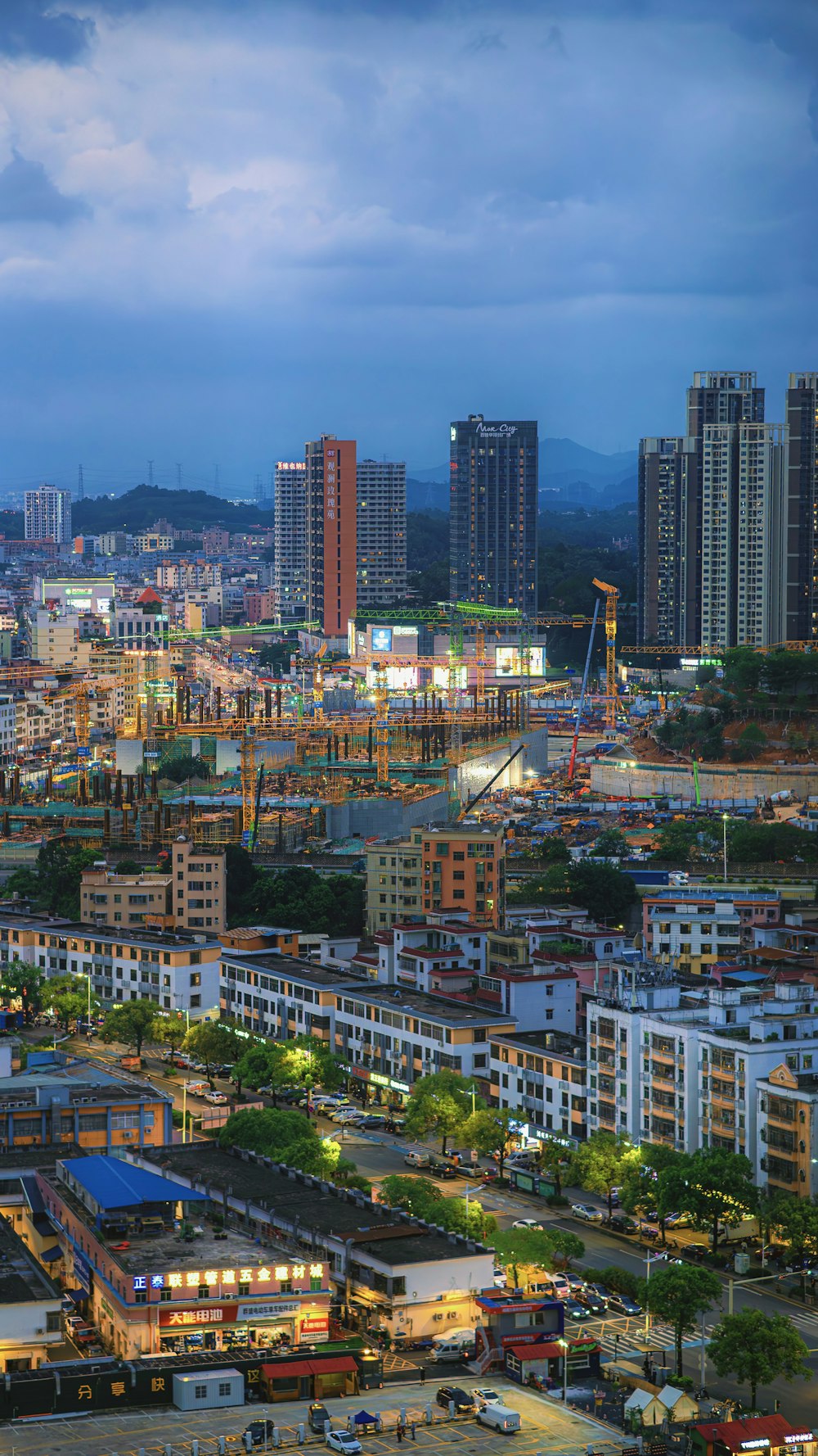 a large city with lots of tall buildings