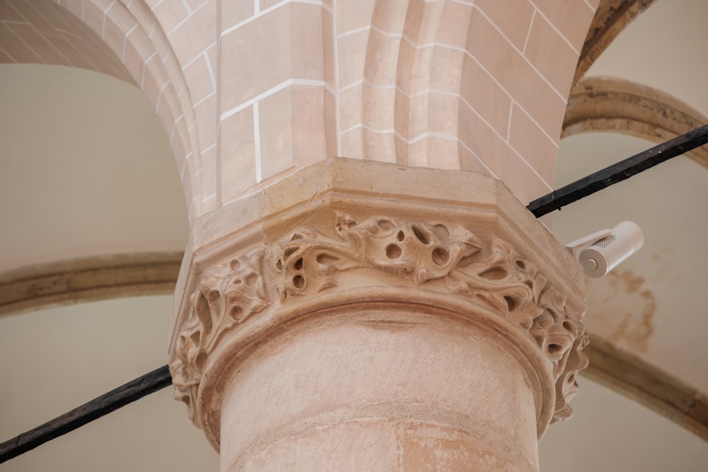 a close up of a pillar in a building