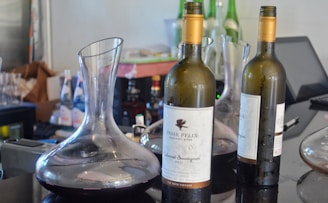 photo d'une bouteille de vin rouge de bordeaux