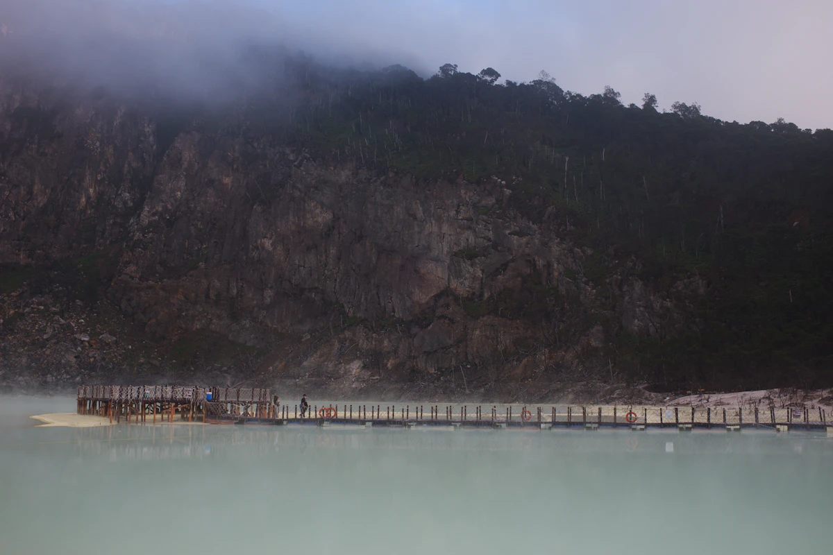 Ciwidey White Crater (Kawah Putih) & Tea Plantation Walk