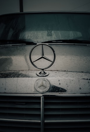 Mercedes-Benz Mercedes ブレーキ警告灯 EPB/パッドセンサー 2-12万円【2026年版】