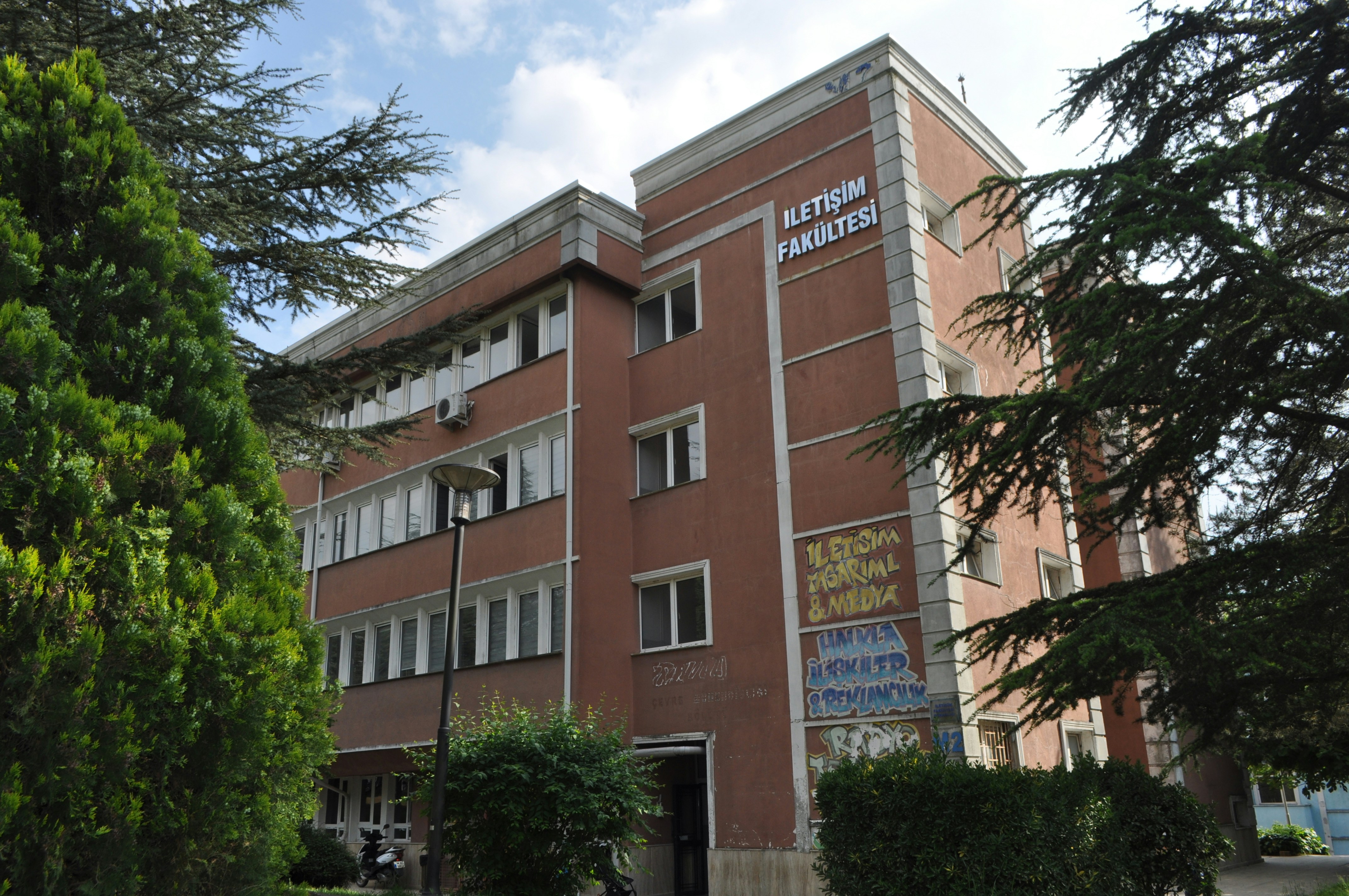 Faculty of communication