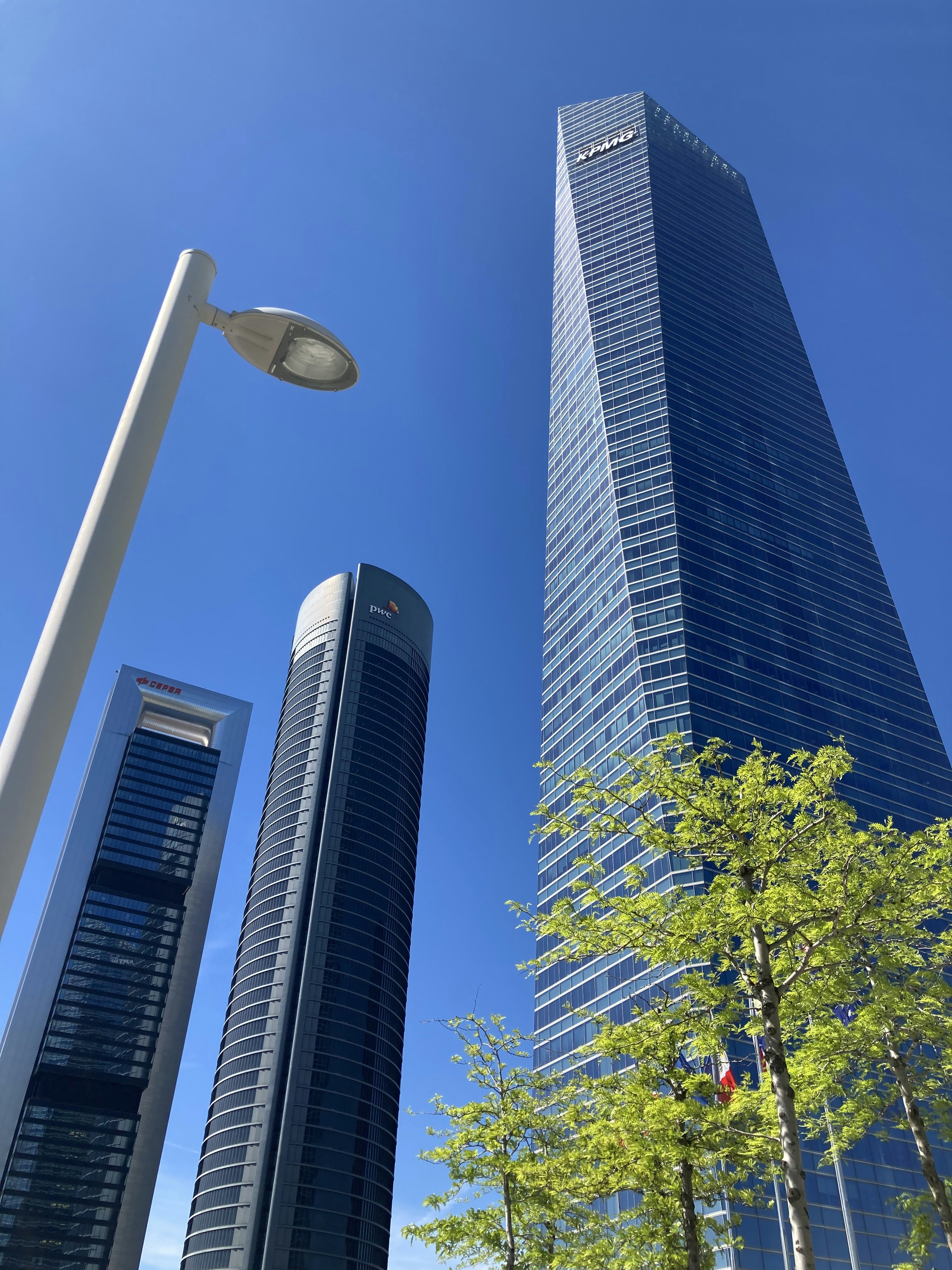 Containers in Foster, OR