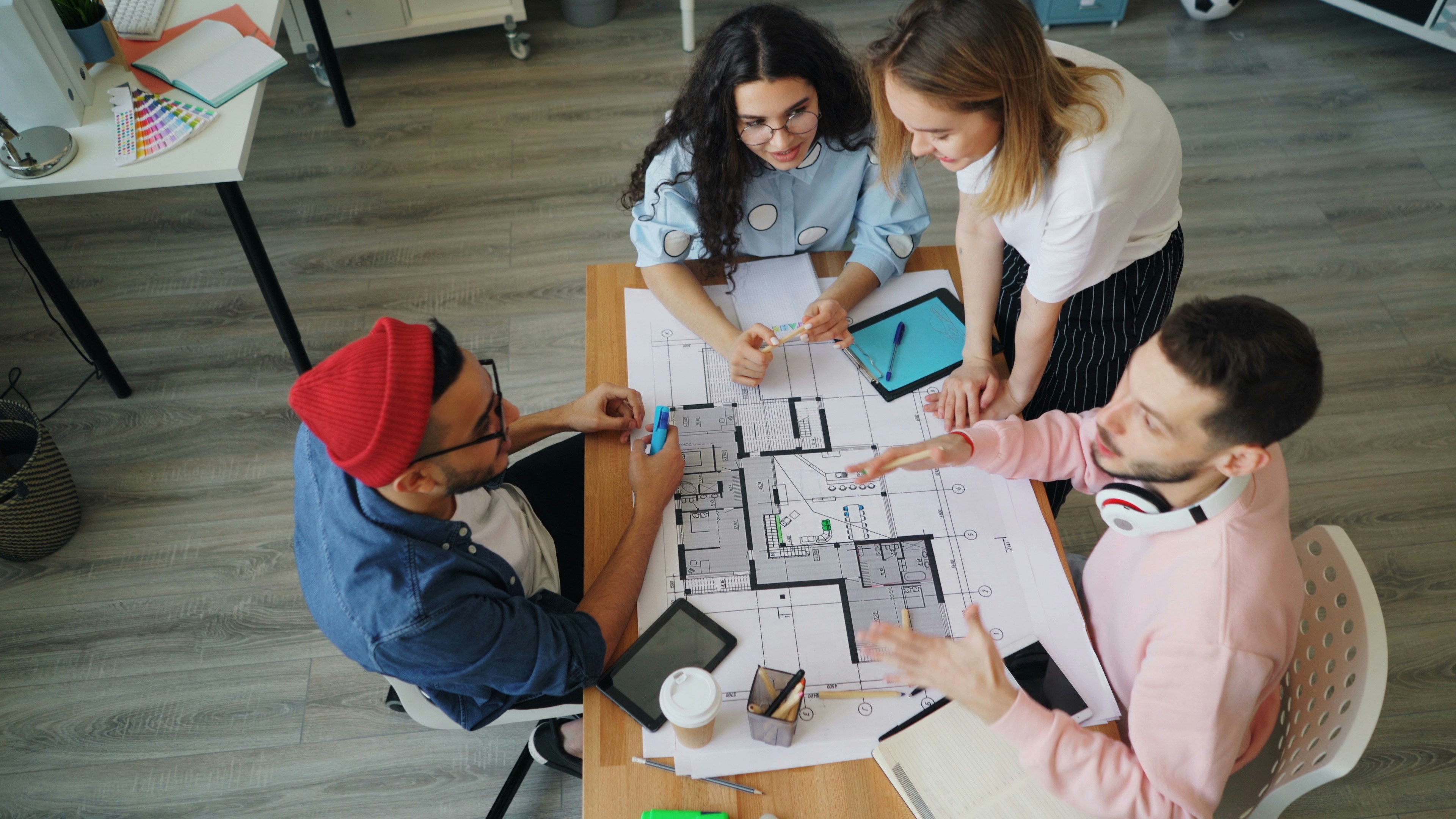 Students collaborating on project