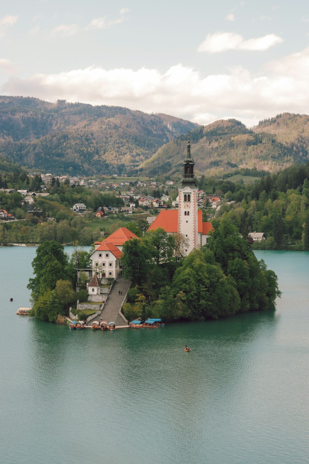 a small island in the middle of a lake