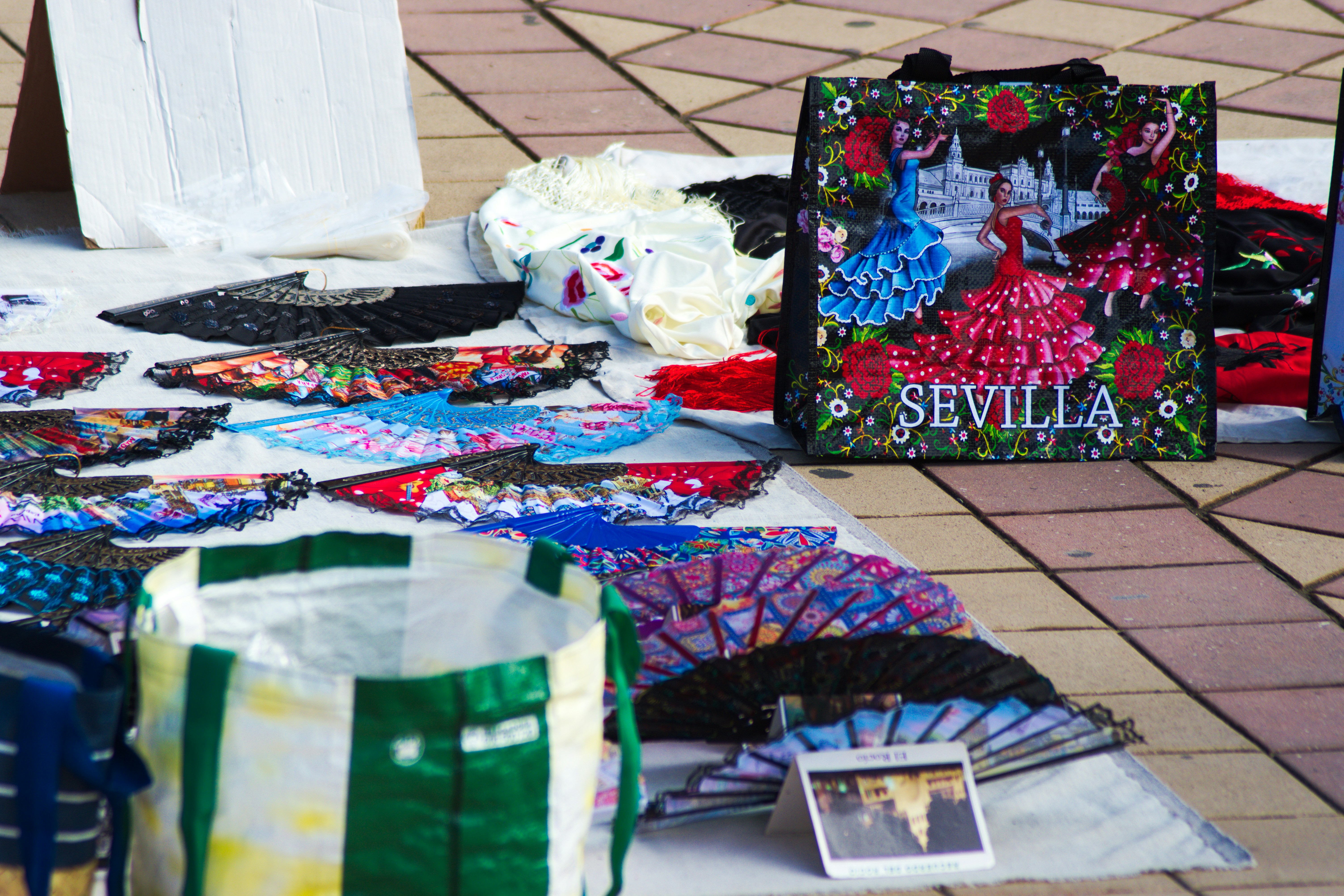 Craft Markets: Souvenirs with a Story