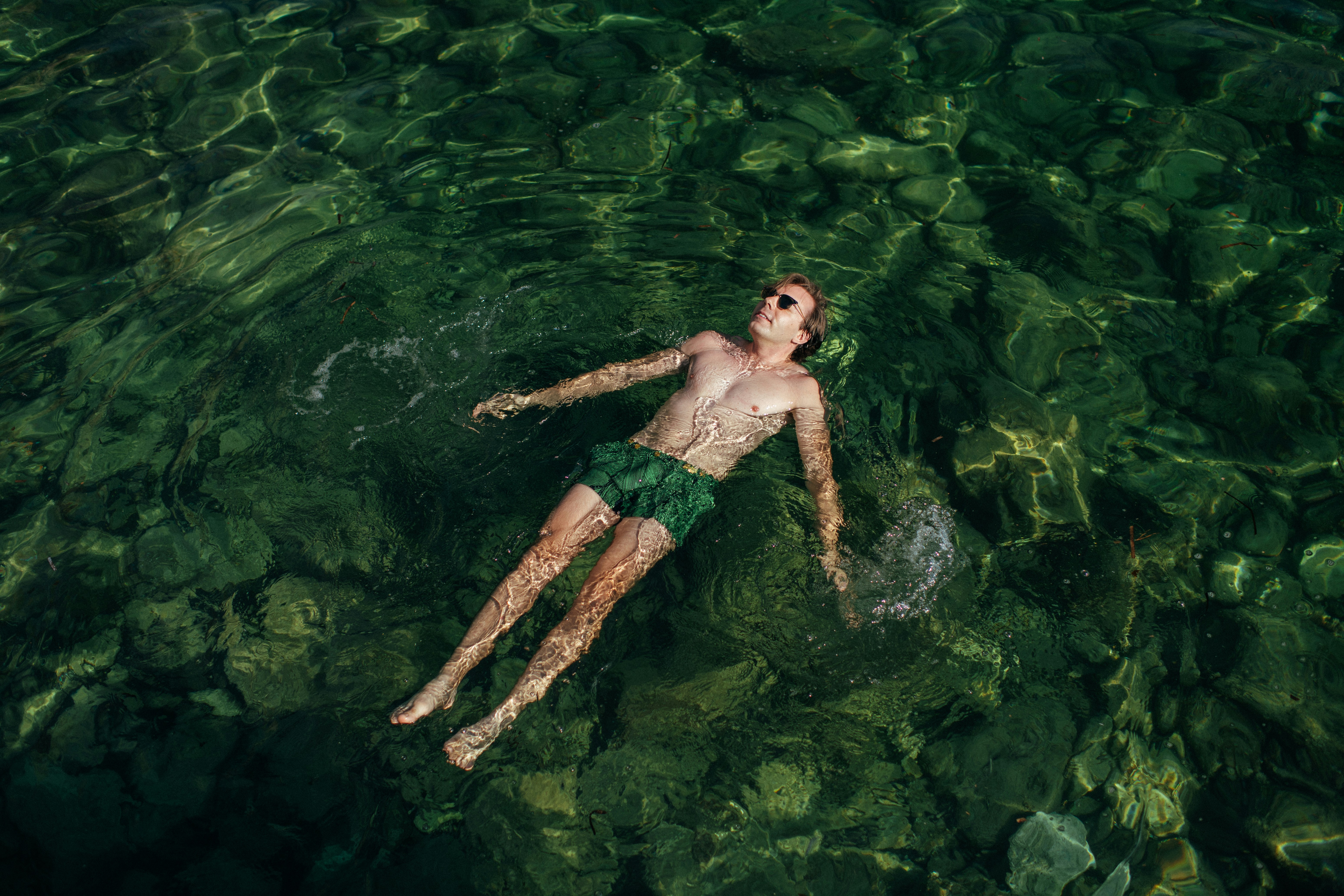 Person Floating Pictures | Download Free Images on Unsplash