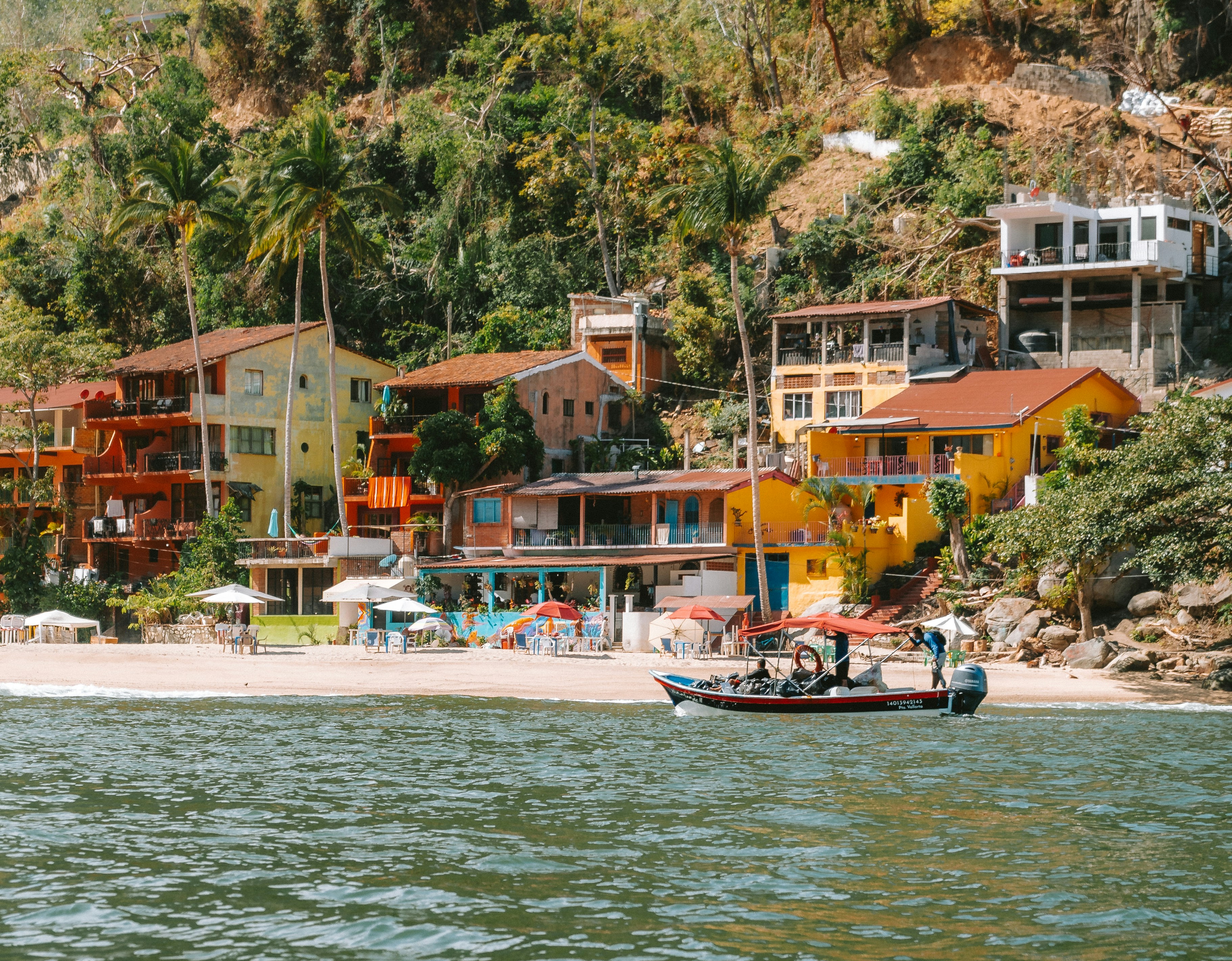 5 Hidden Mexico Towns With Lakeside Escapes