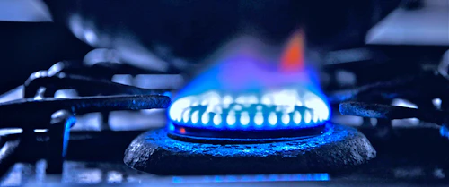 Quemador de cocina a gas encendido en un domicilio de San Felipe