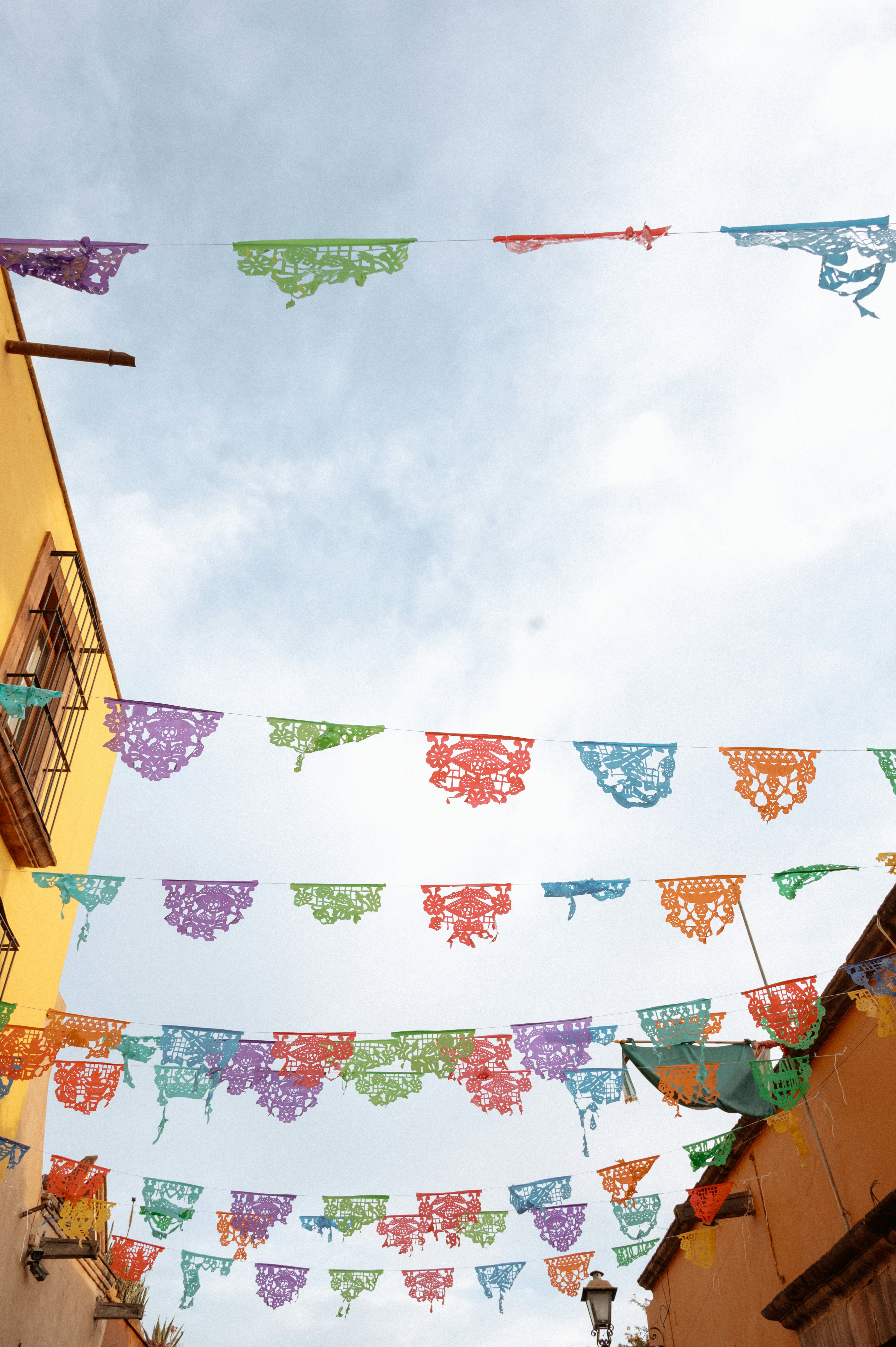 Colonial Heritage and Historic Cities