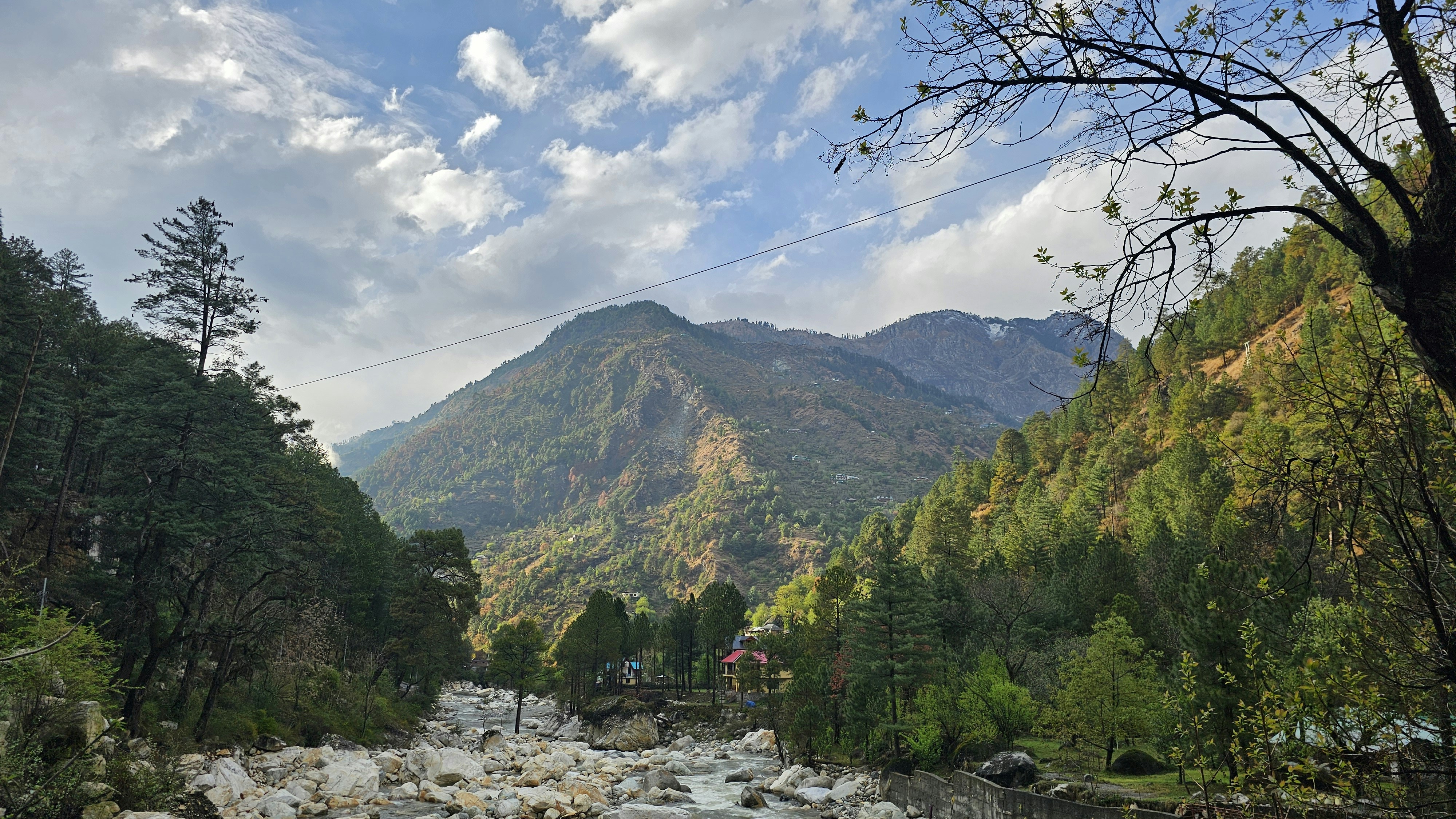Image credit:
Uday Pratap Singh Atwal via unsplash
places to visit in Tirthan Valley 