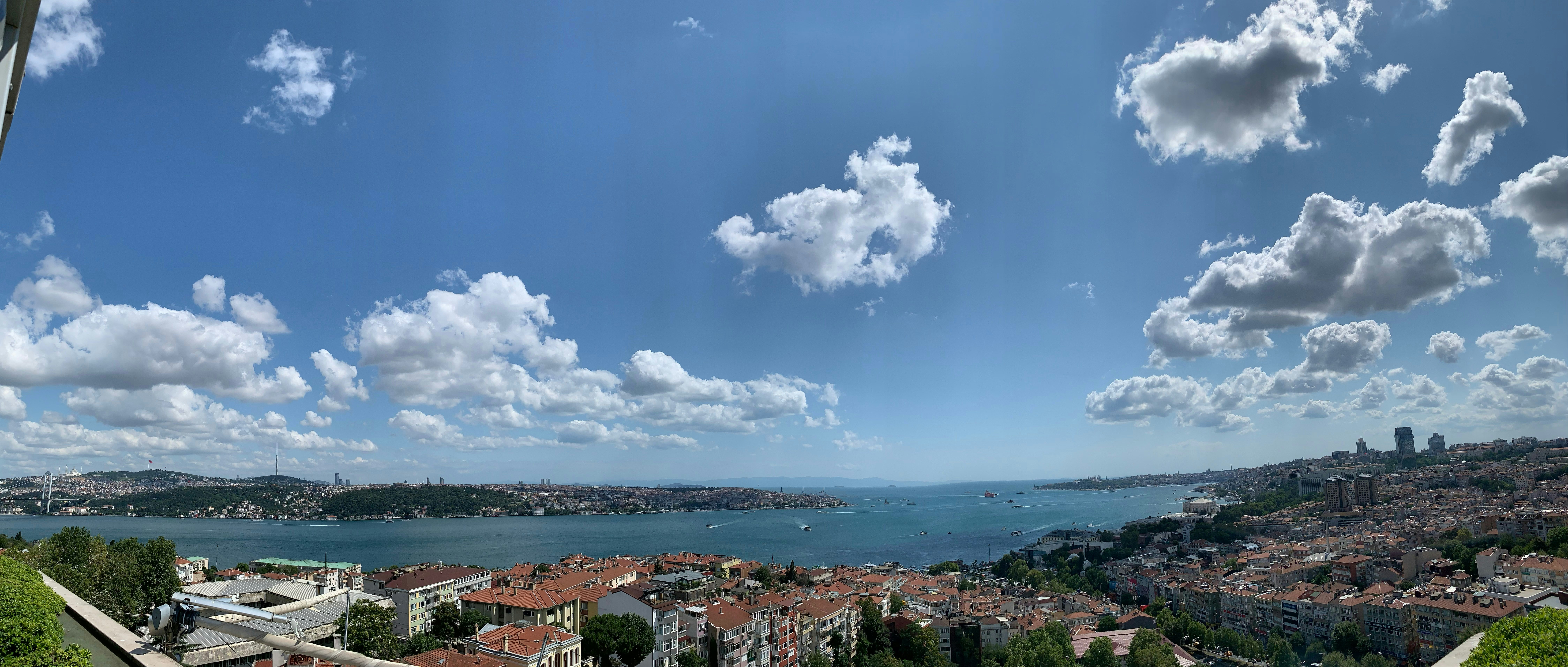Photo by arashtarassoli