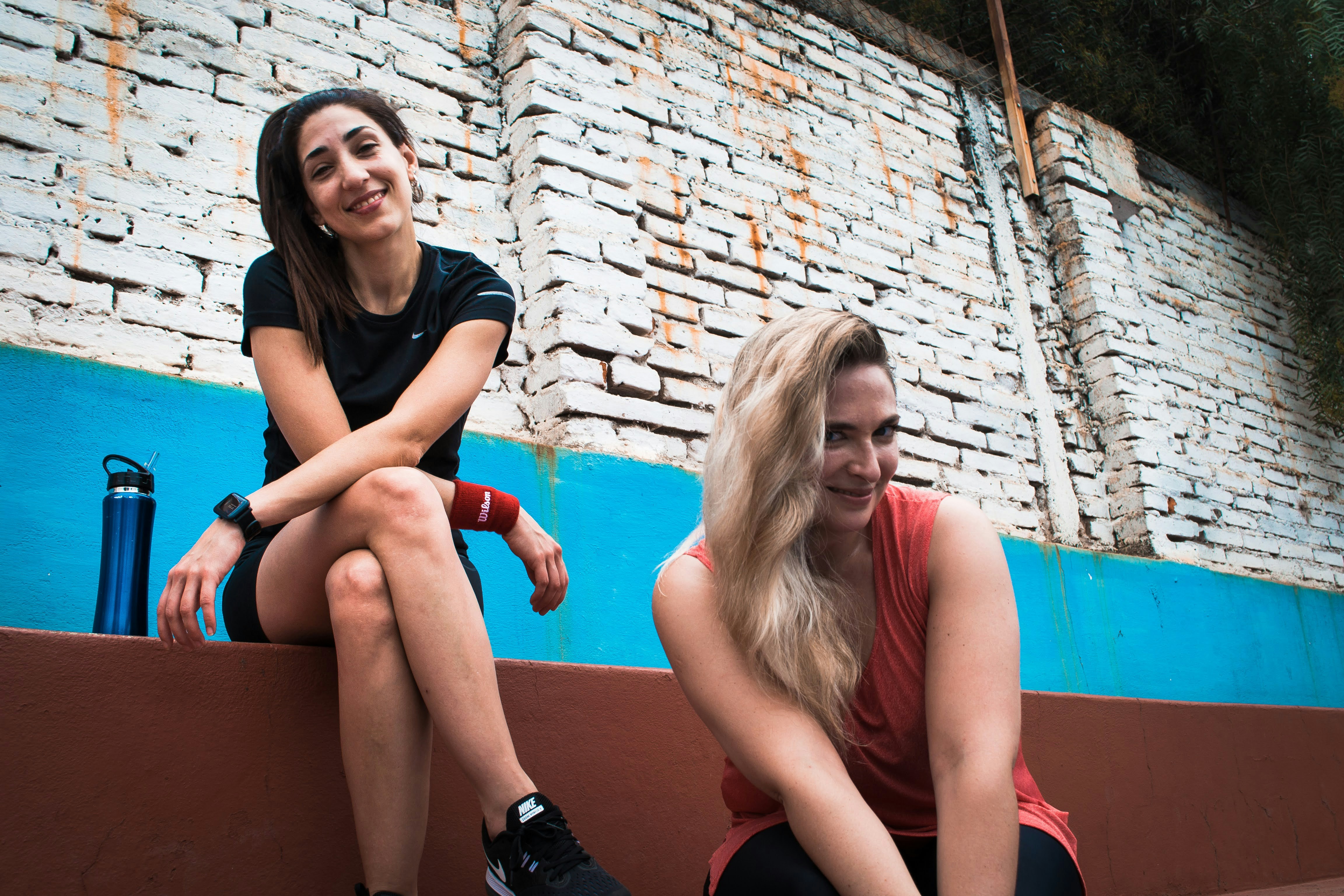 Some Friendships Have an Expiration Date — Here's How to Know When You've Hit It