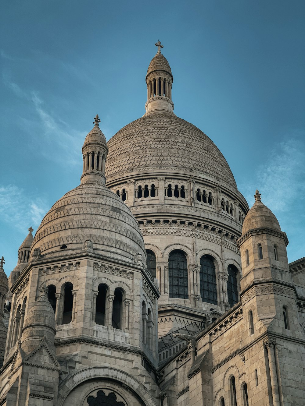 a large building with a dome on top of it