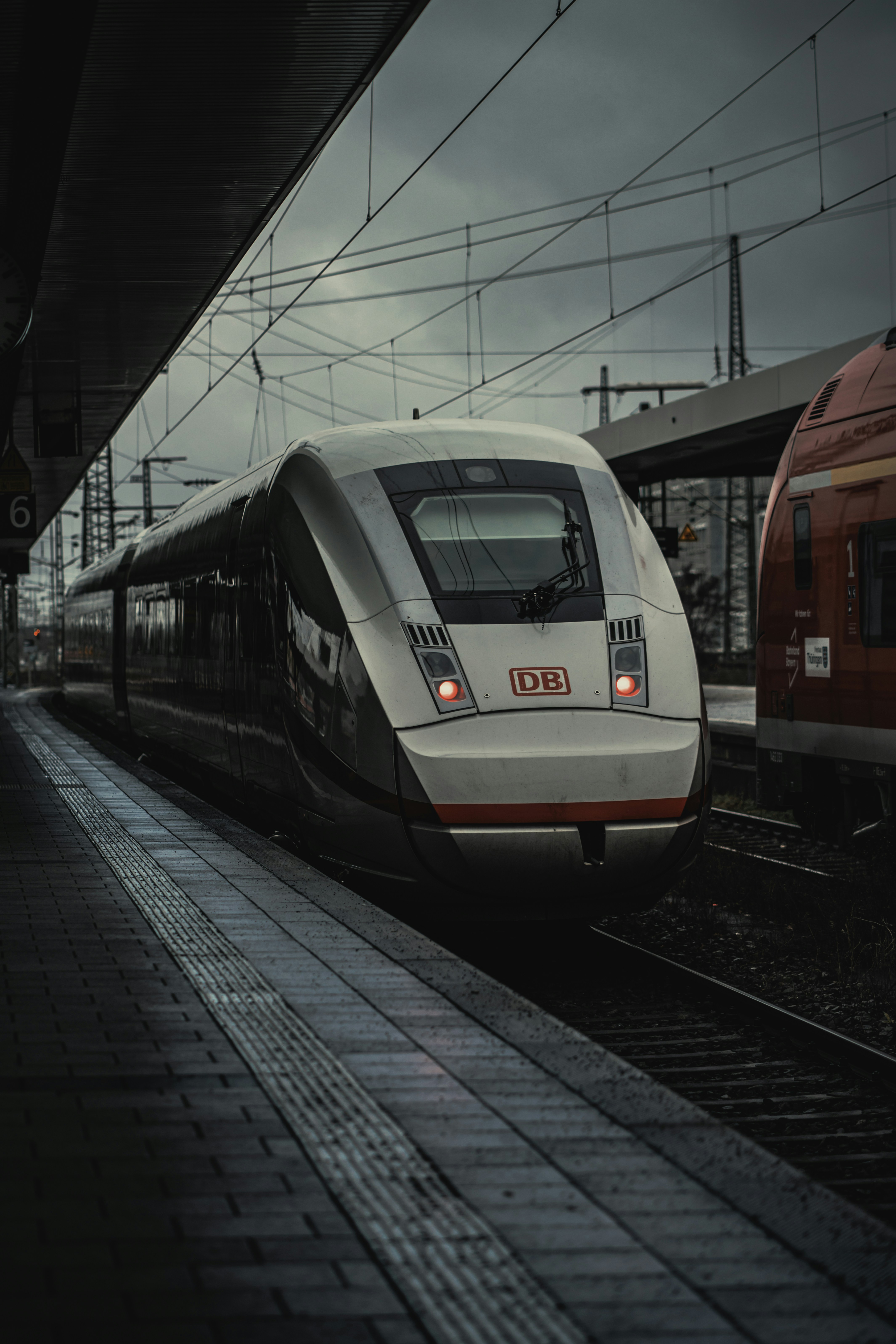 Photo by winstontjia