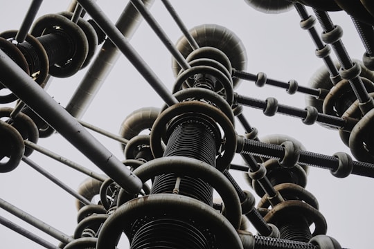 a bunch of wires that are connected to each other