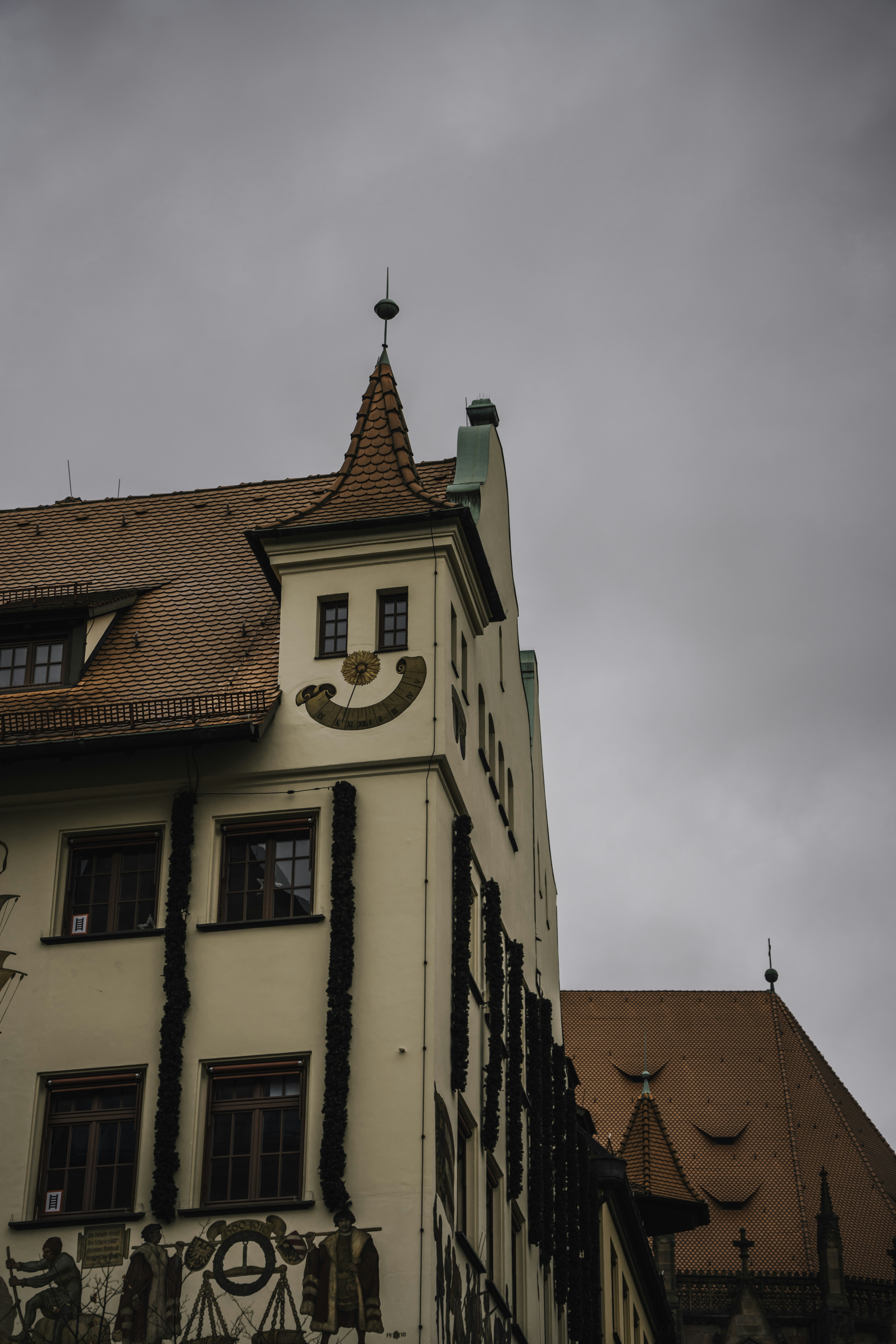 The Old Town in December — How the Medieval City Amplifies Everything